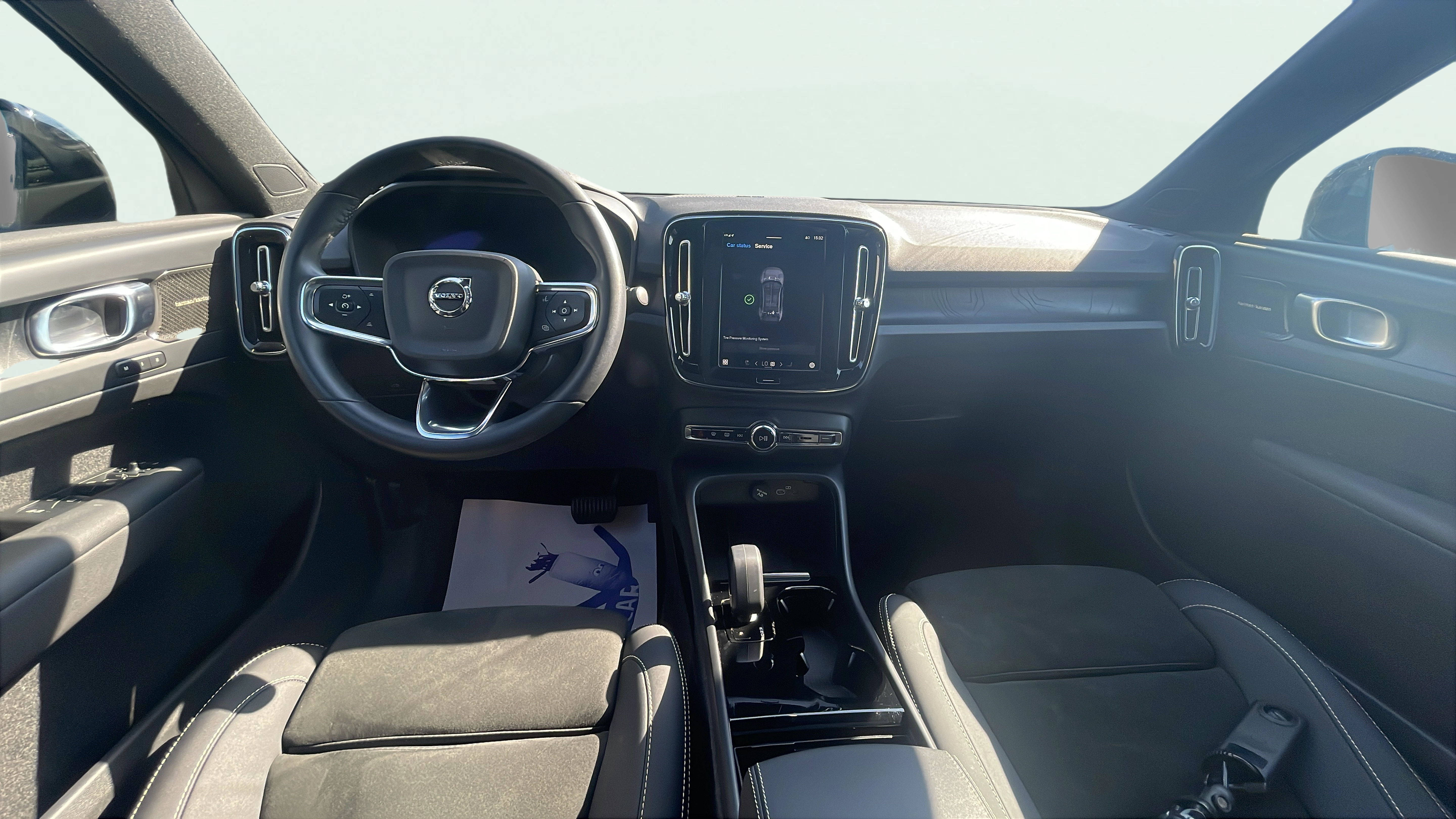 Vehicle interior 360 preview