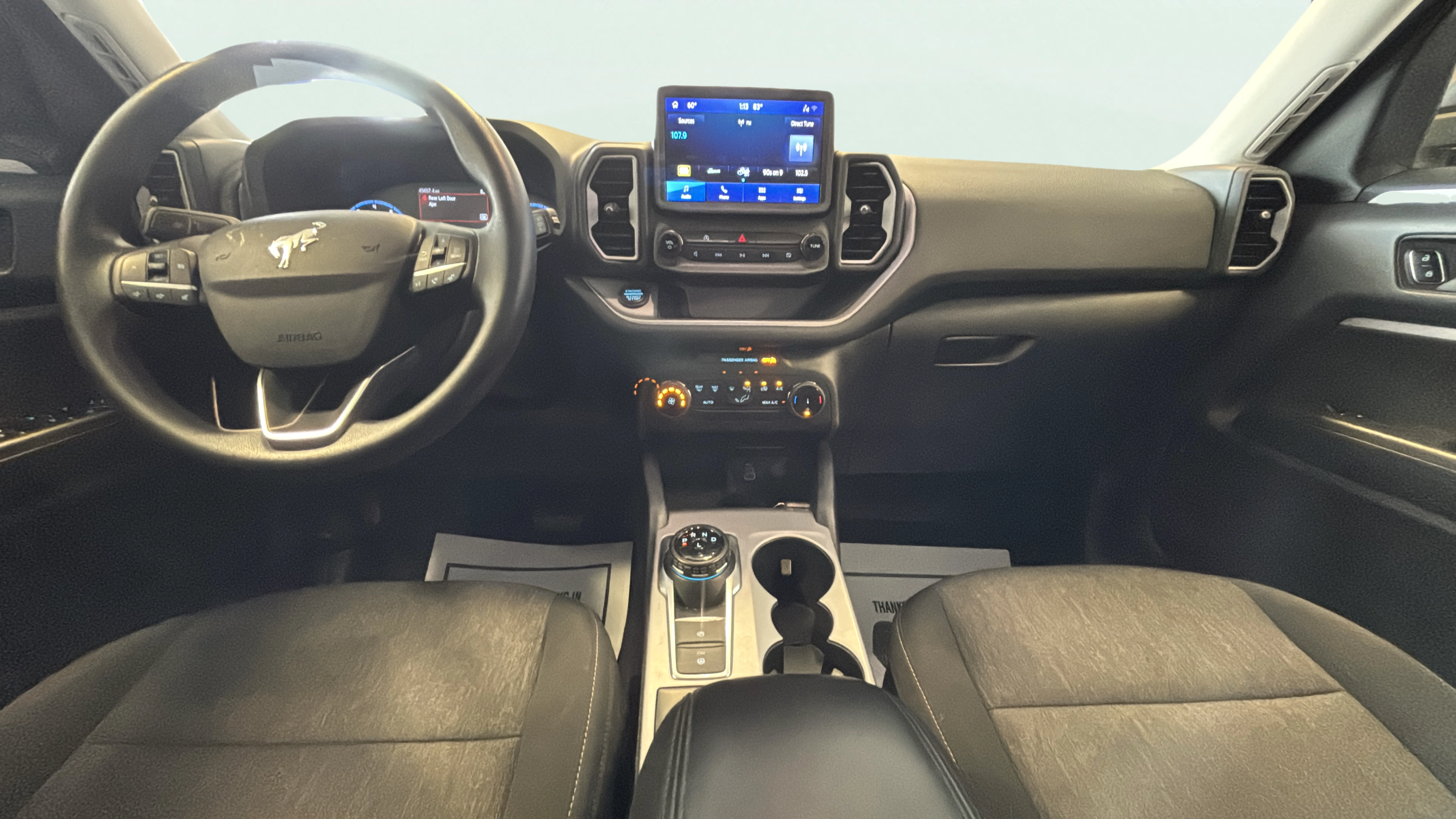 Vehicle interior 360 preview