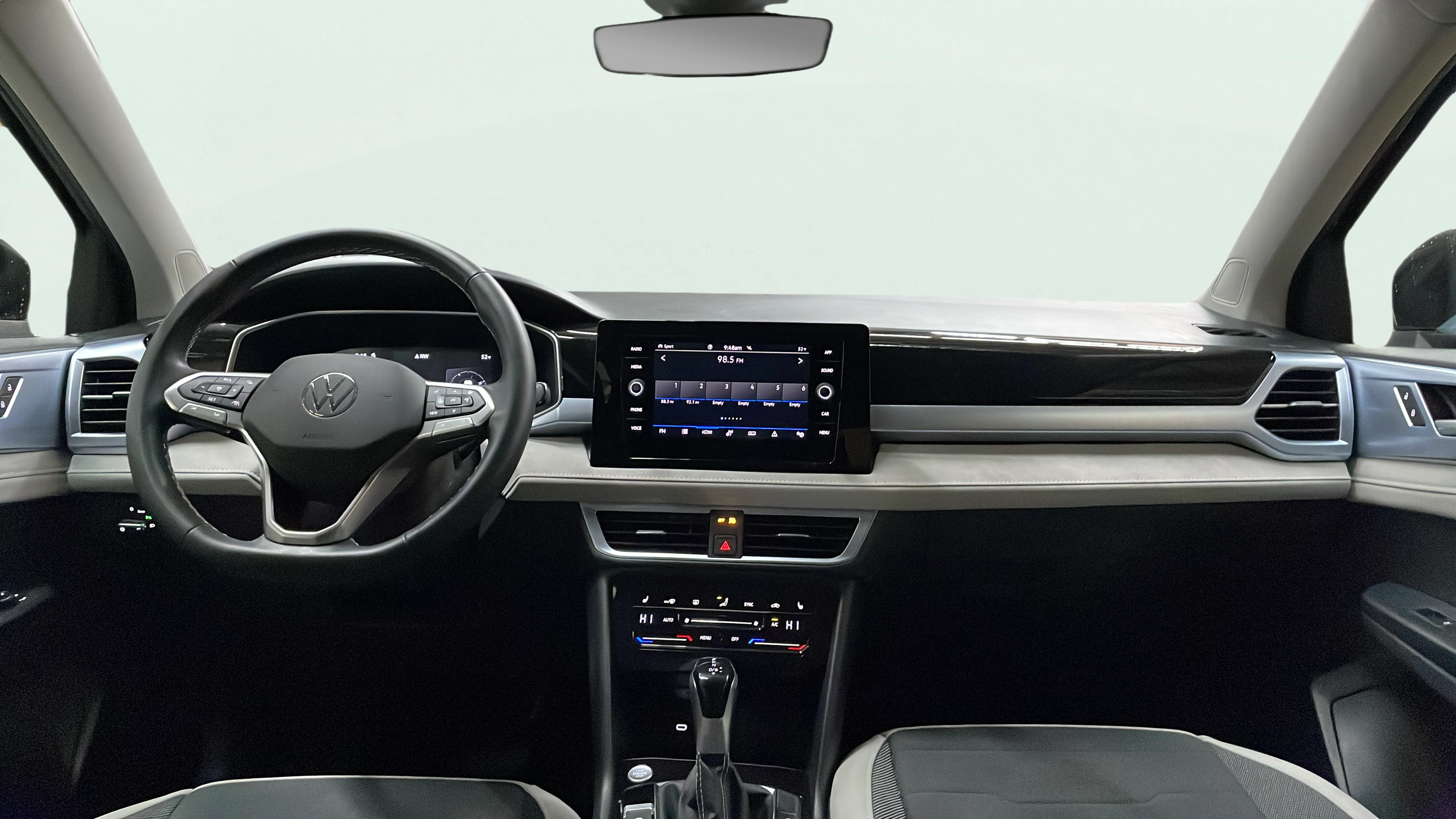 Vehicle interior 360 preview