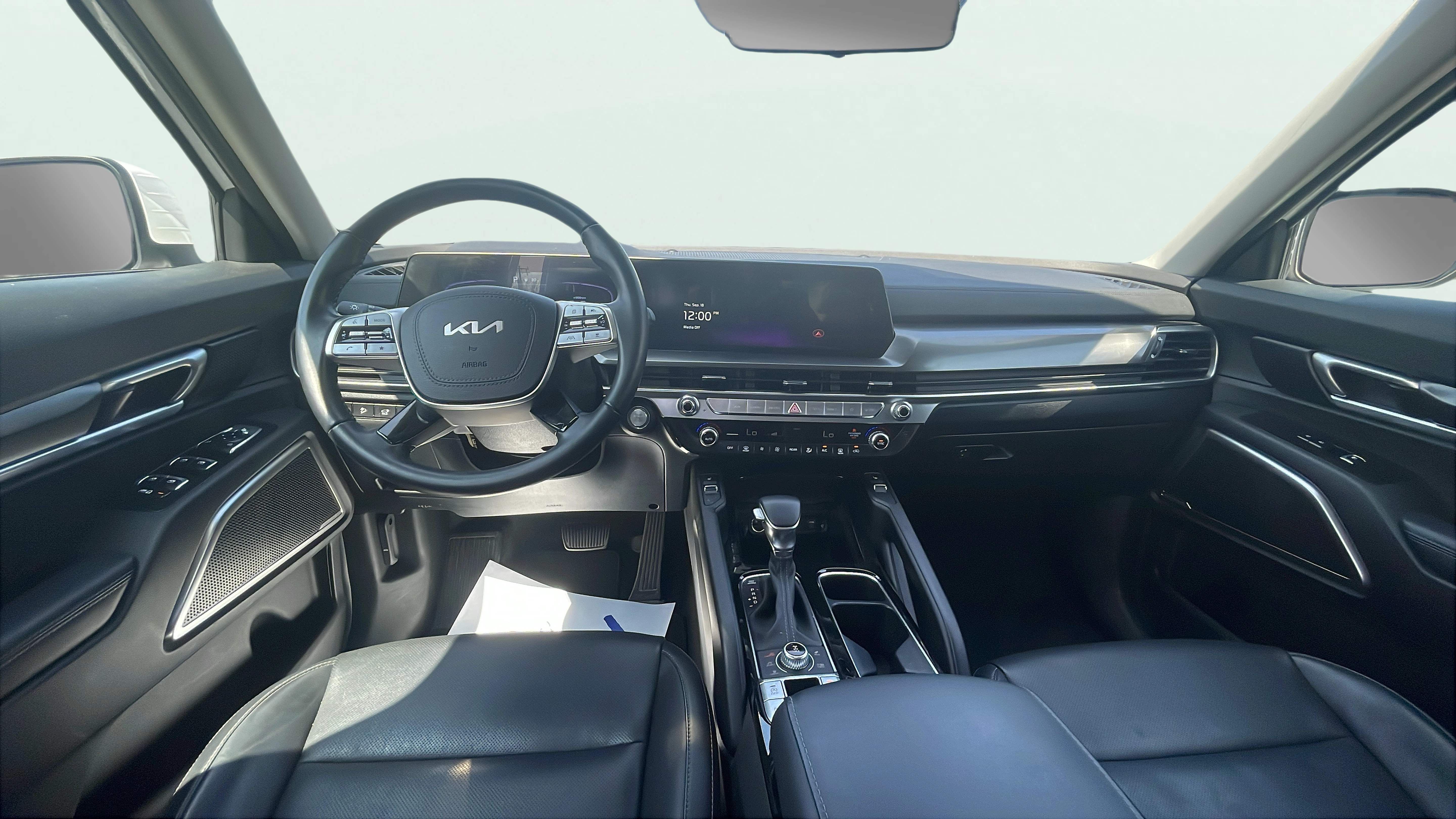 Vehicle interior 360 preview