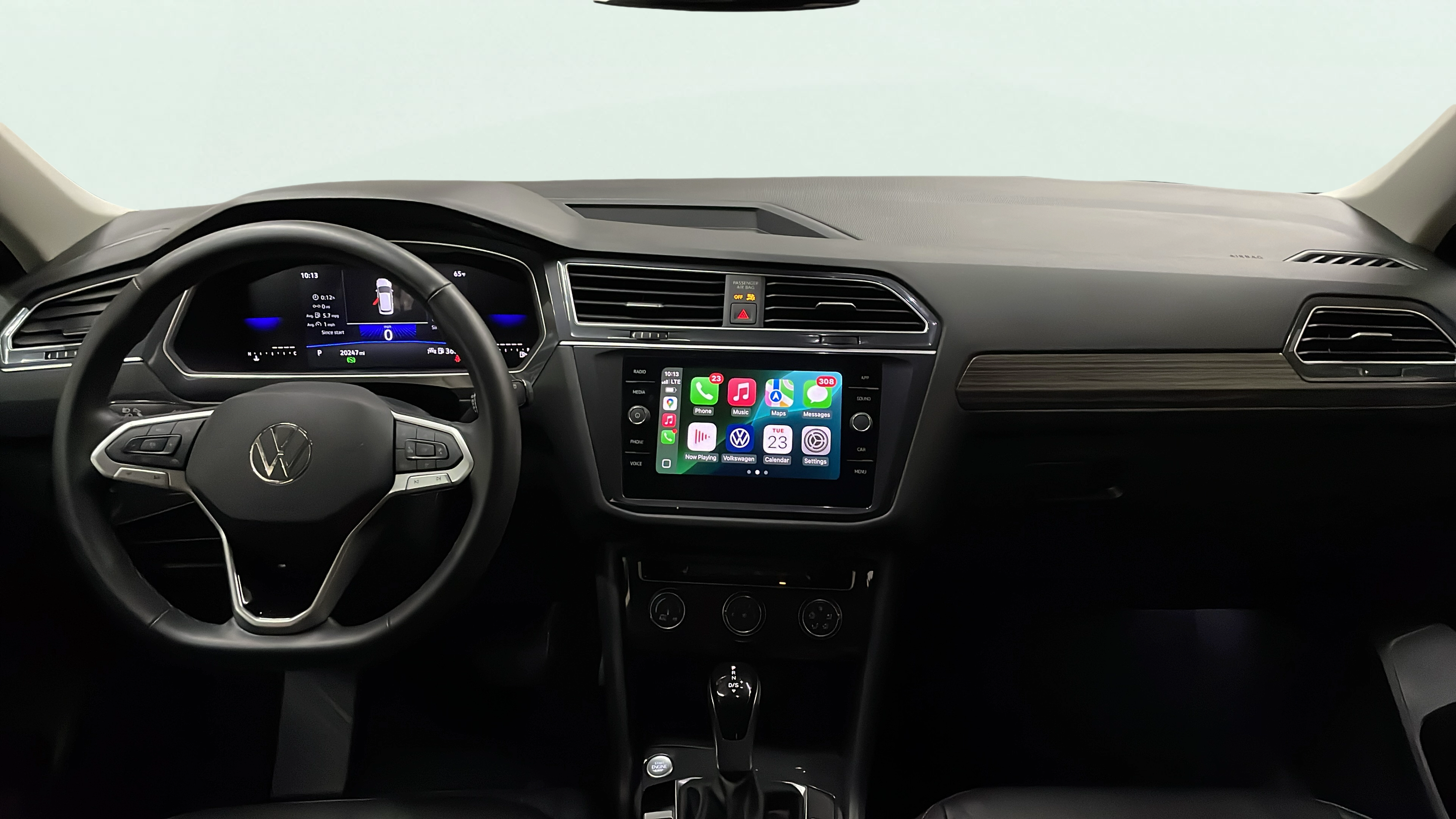 Vehicle interior 360 preview