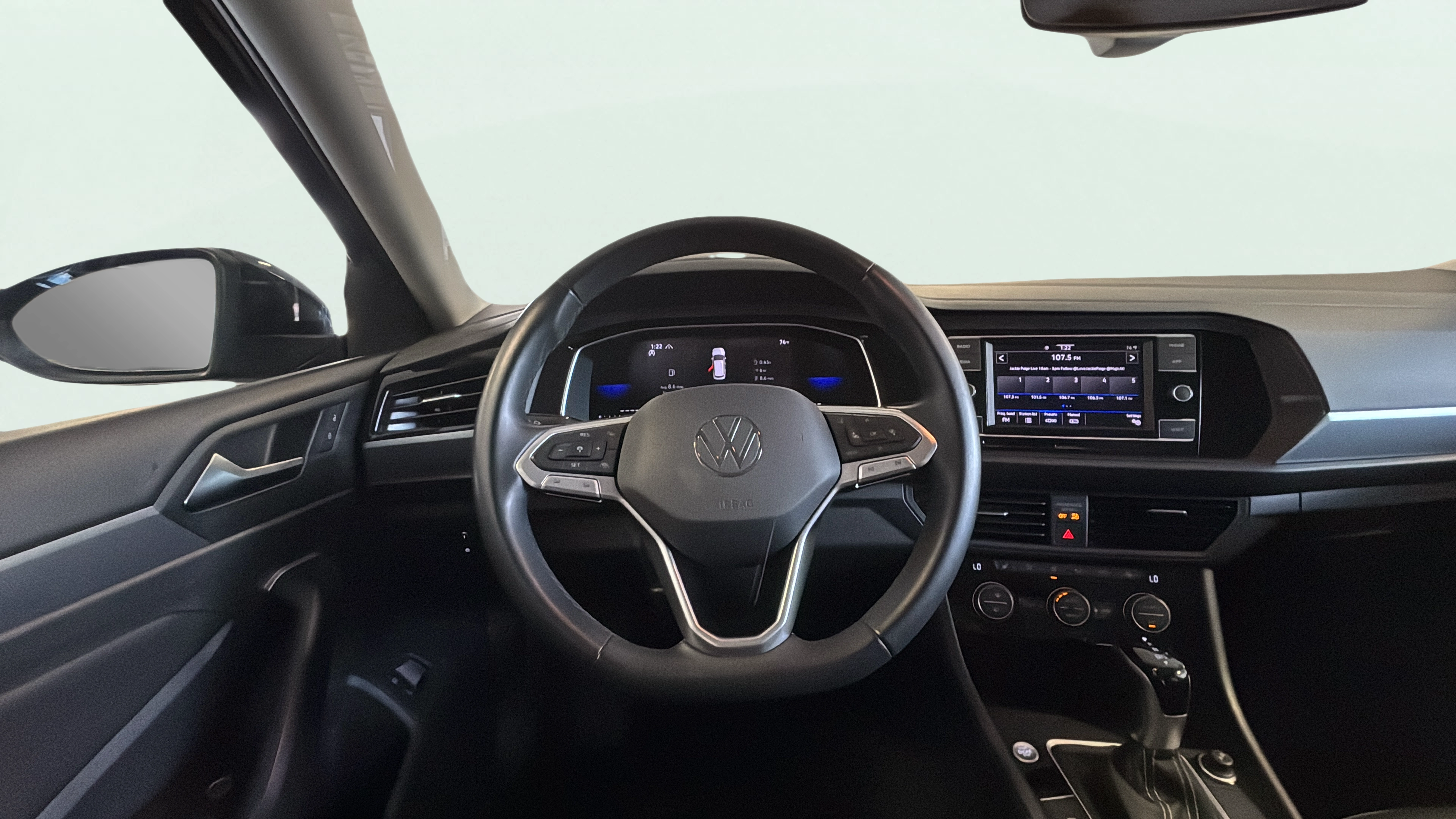 Vehicle interior 360 preview