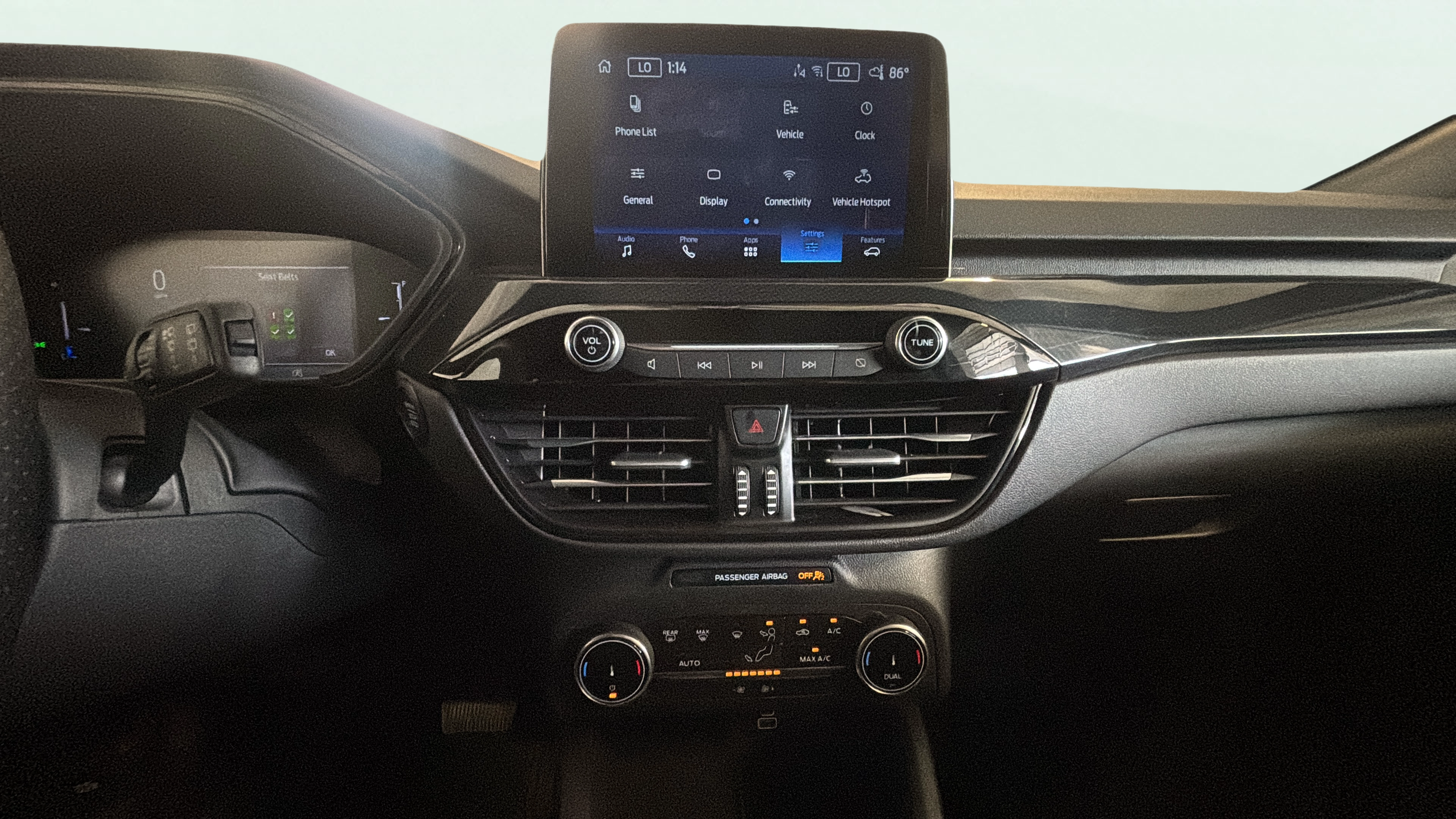 Vehicle interior 360 preview