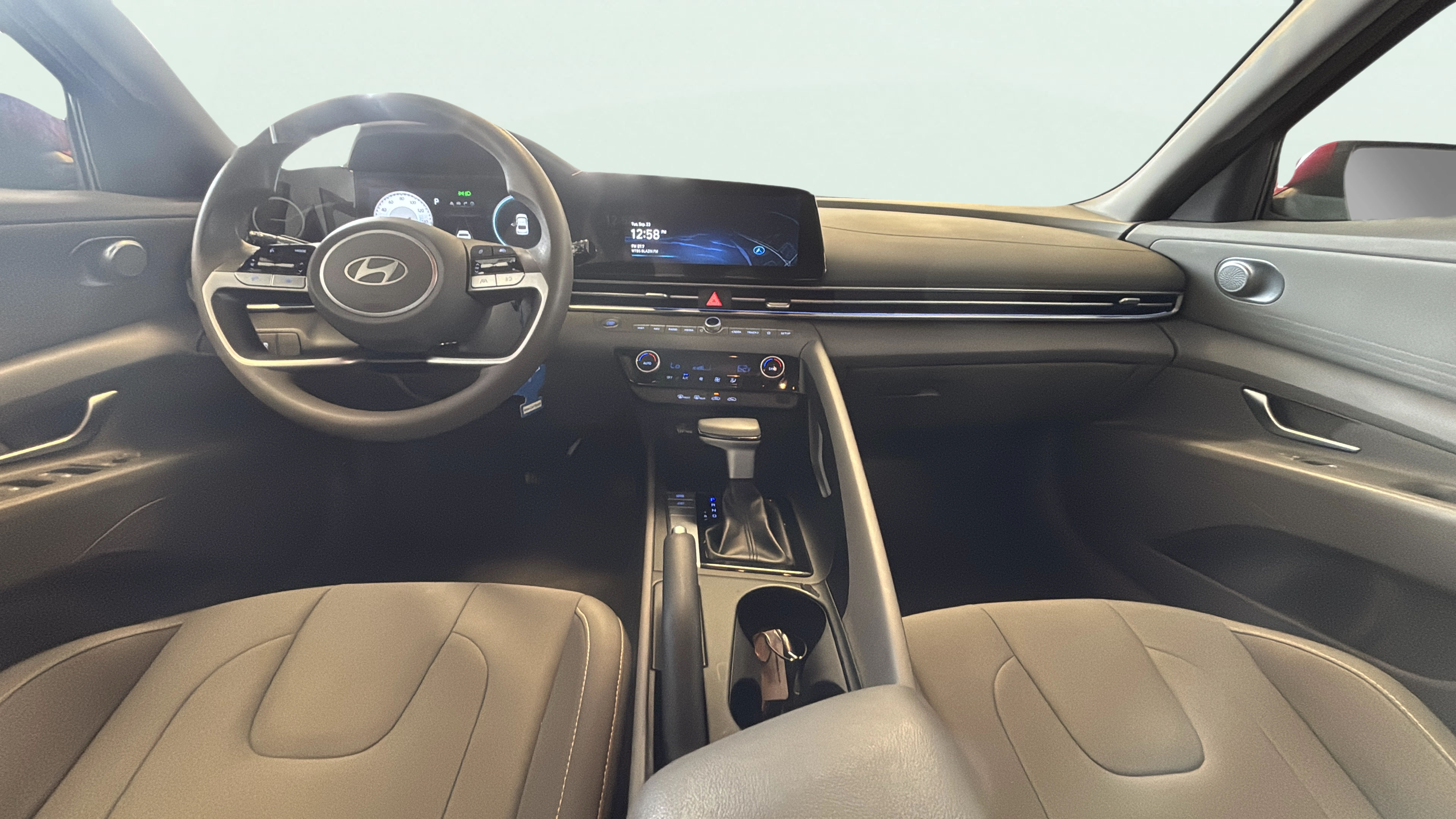 Vehicle interior 360 preview