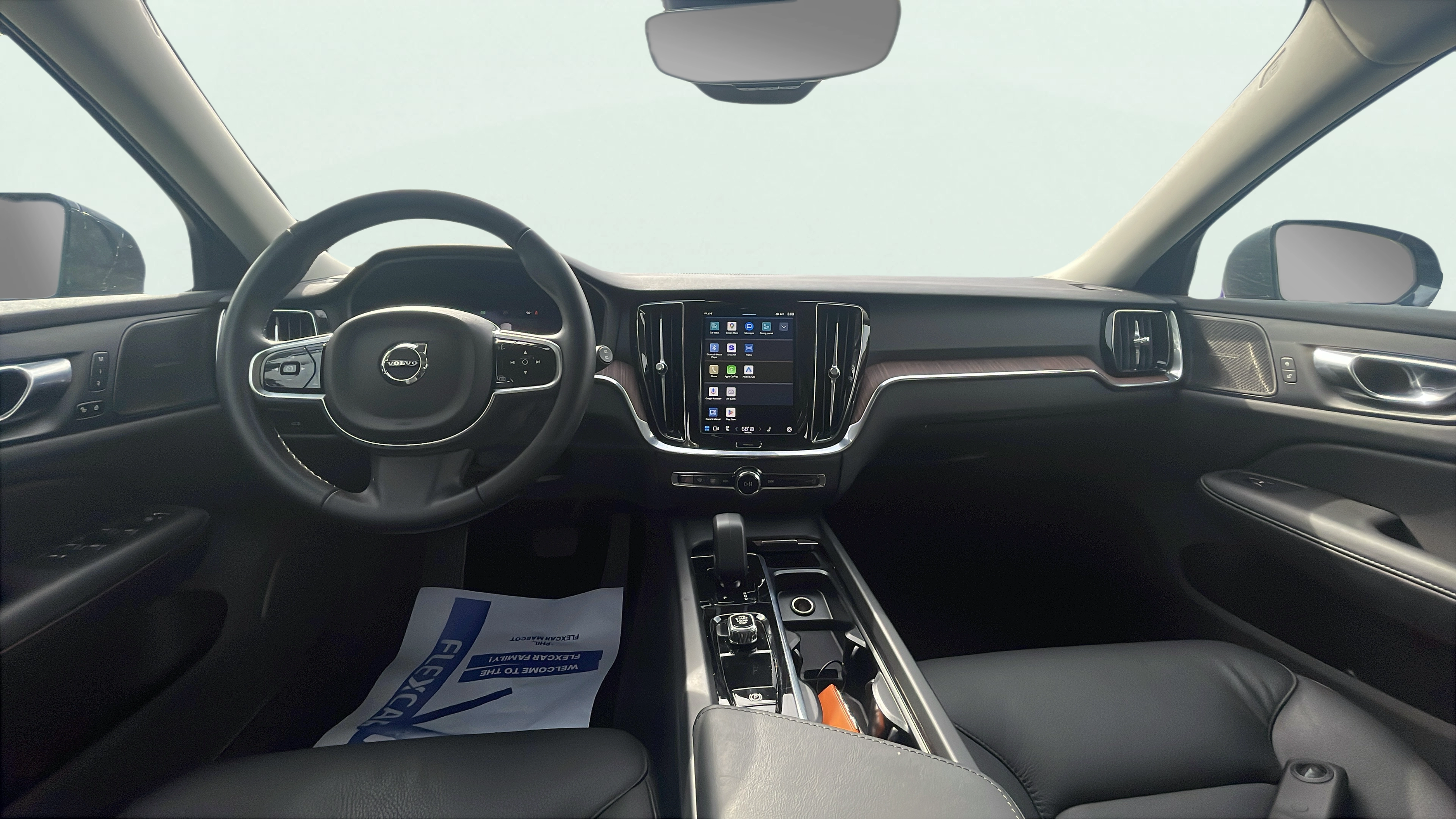 Vehicle interior 360 preview