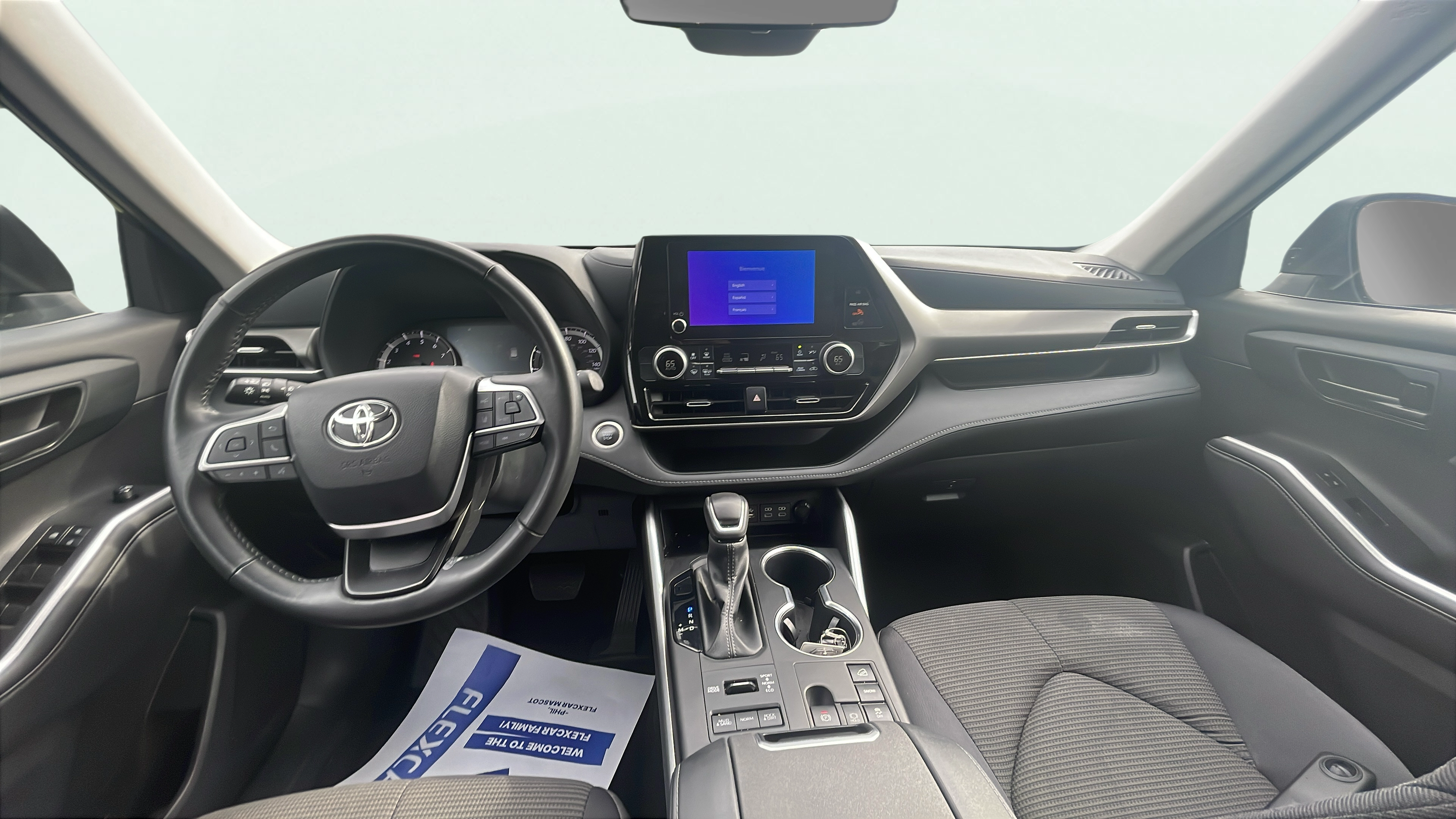 Vehicle interior 360 preview