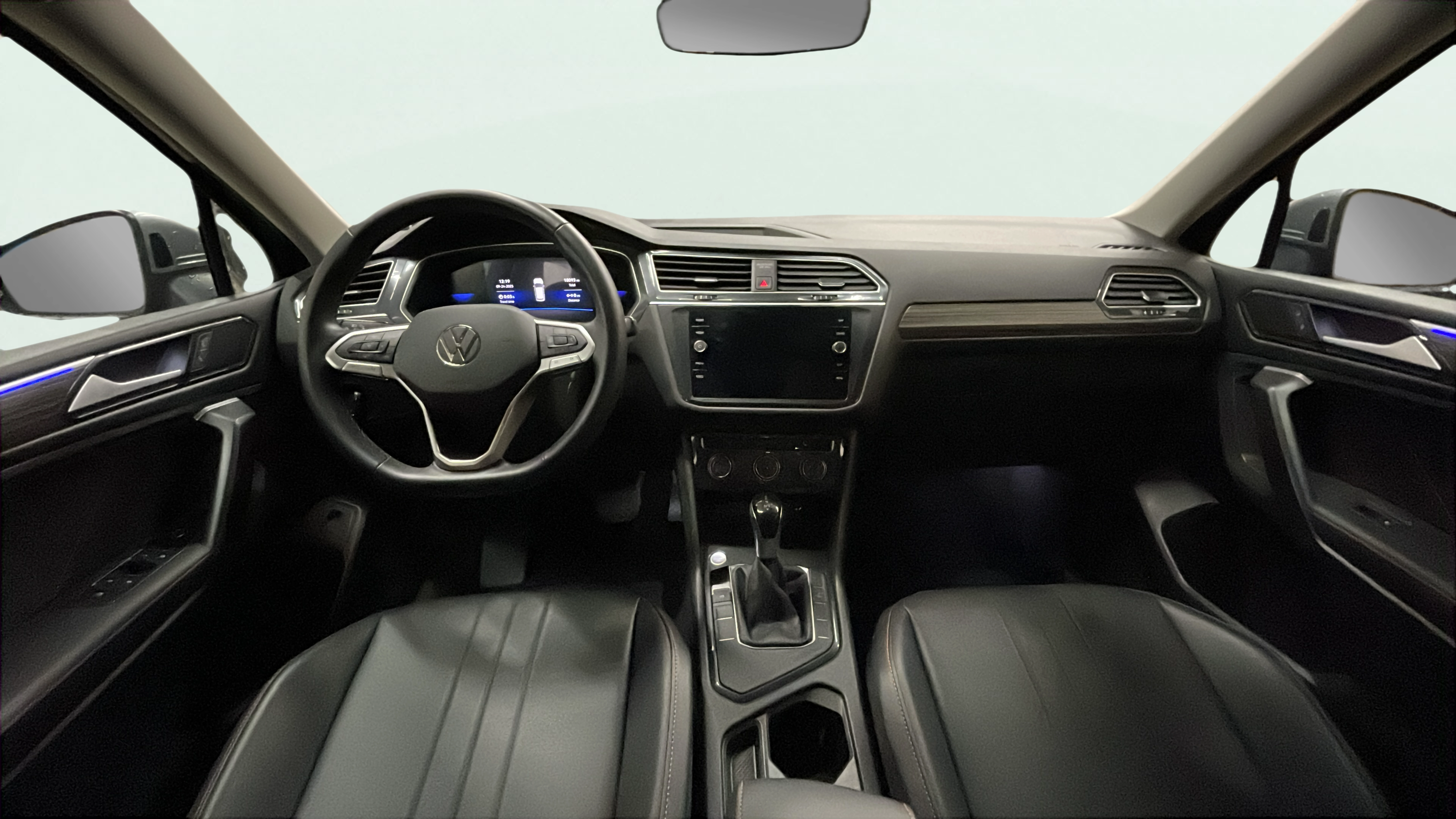 Vehicle interior 360 preview
