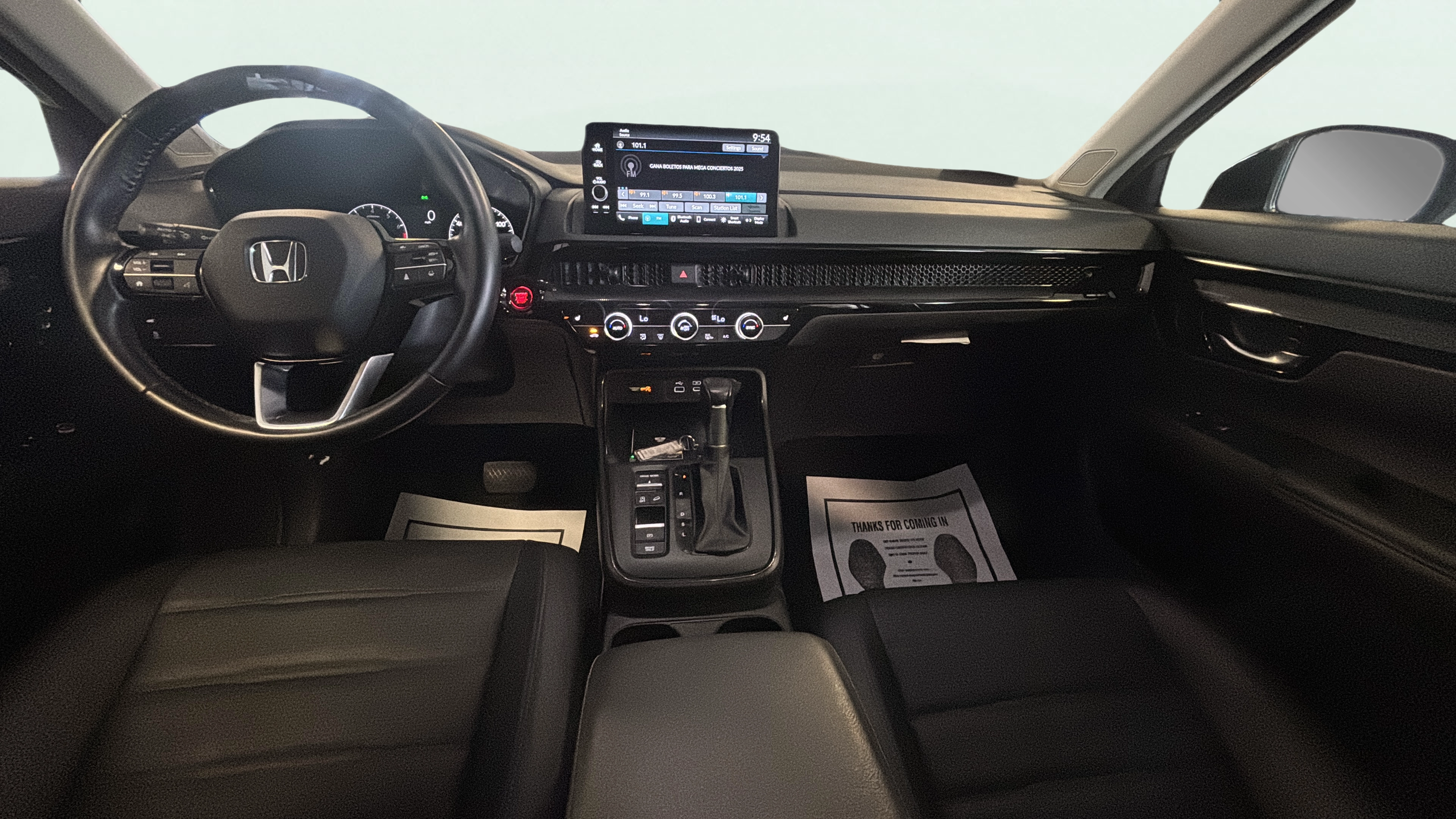 Vehicle interior 360 preview