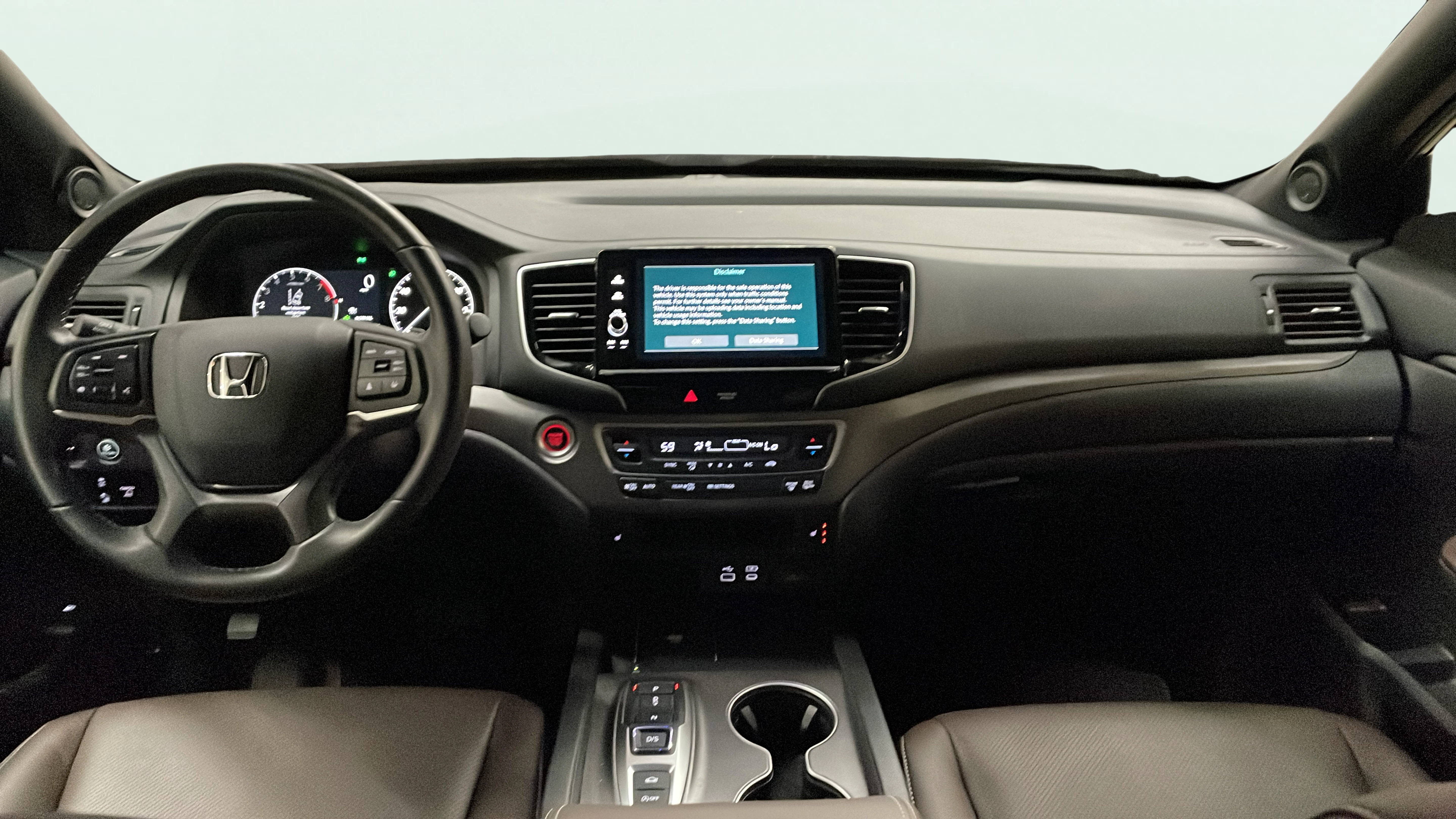 Vehicle interior 360 preview