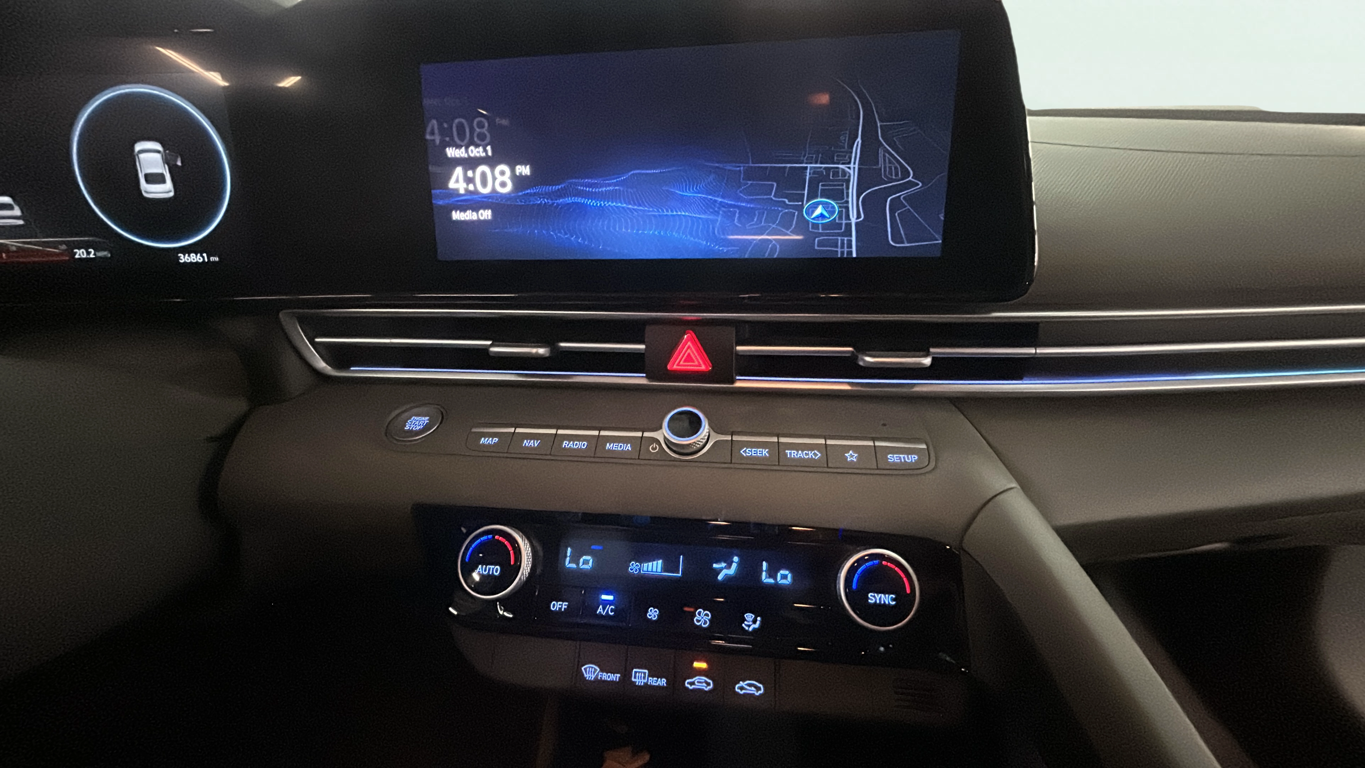 Vehicle interior 360 preview