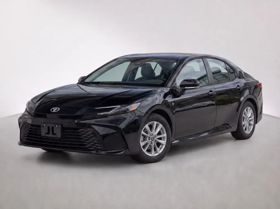 2025 Toyota Camry — image 1 of 9