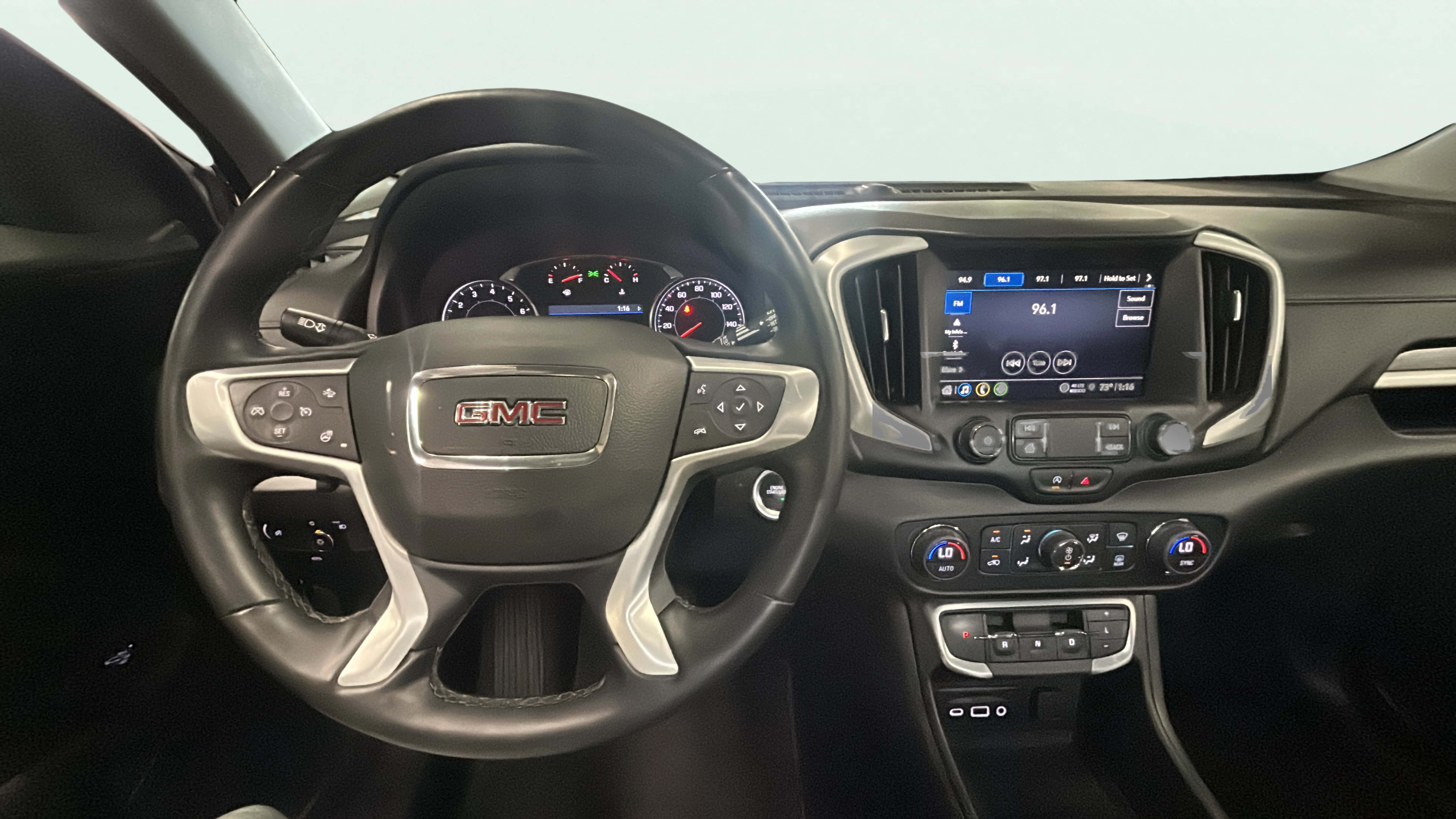 Vehicle interior 360 preview