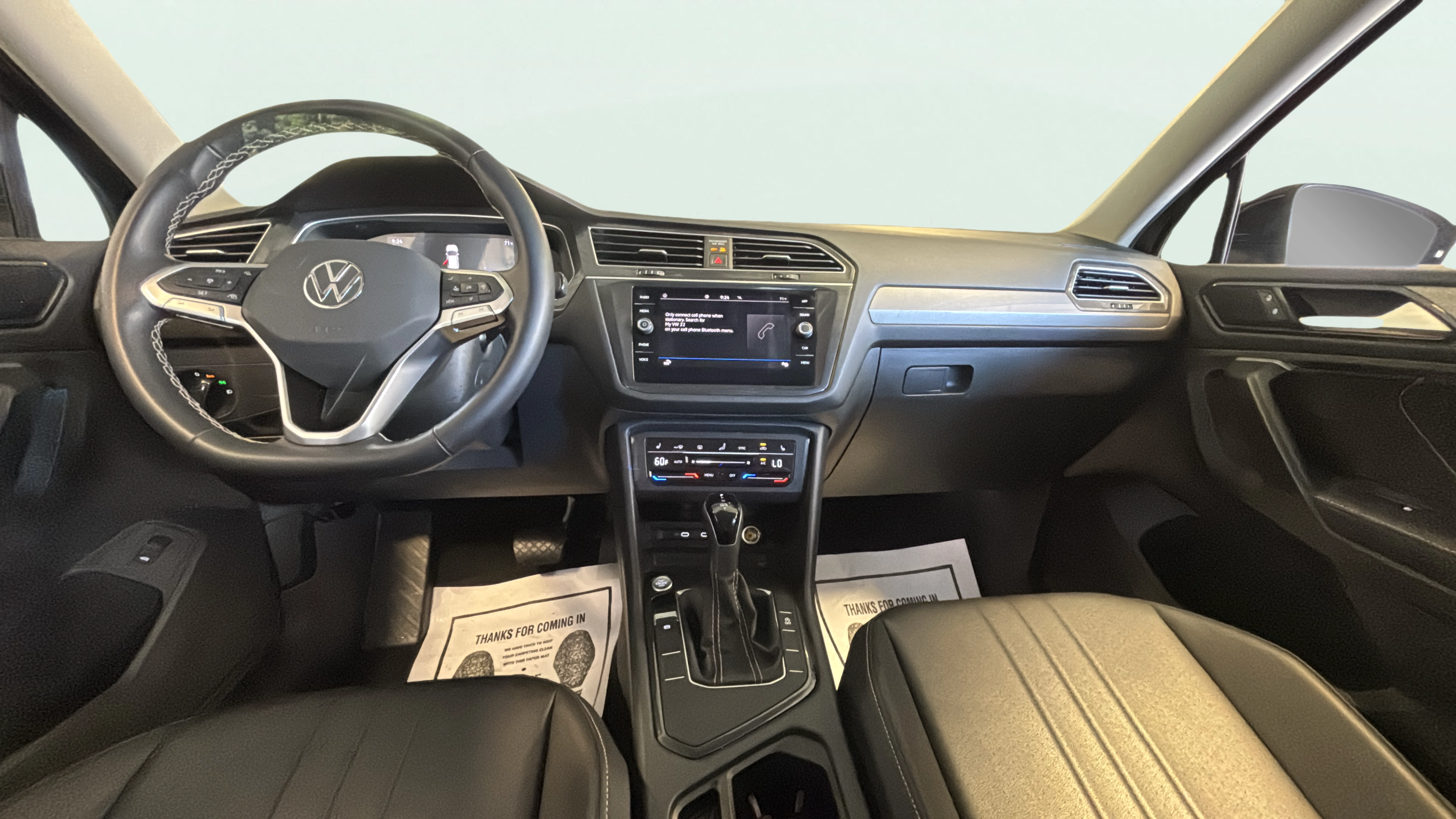 Vehicle interior 360 preview