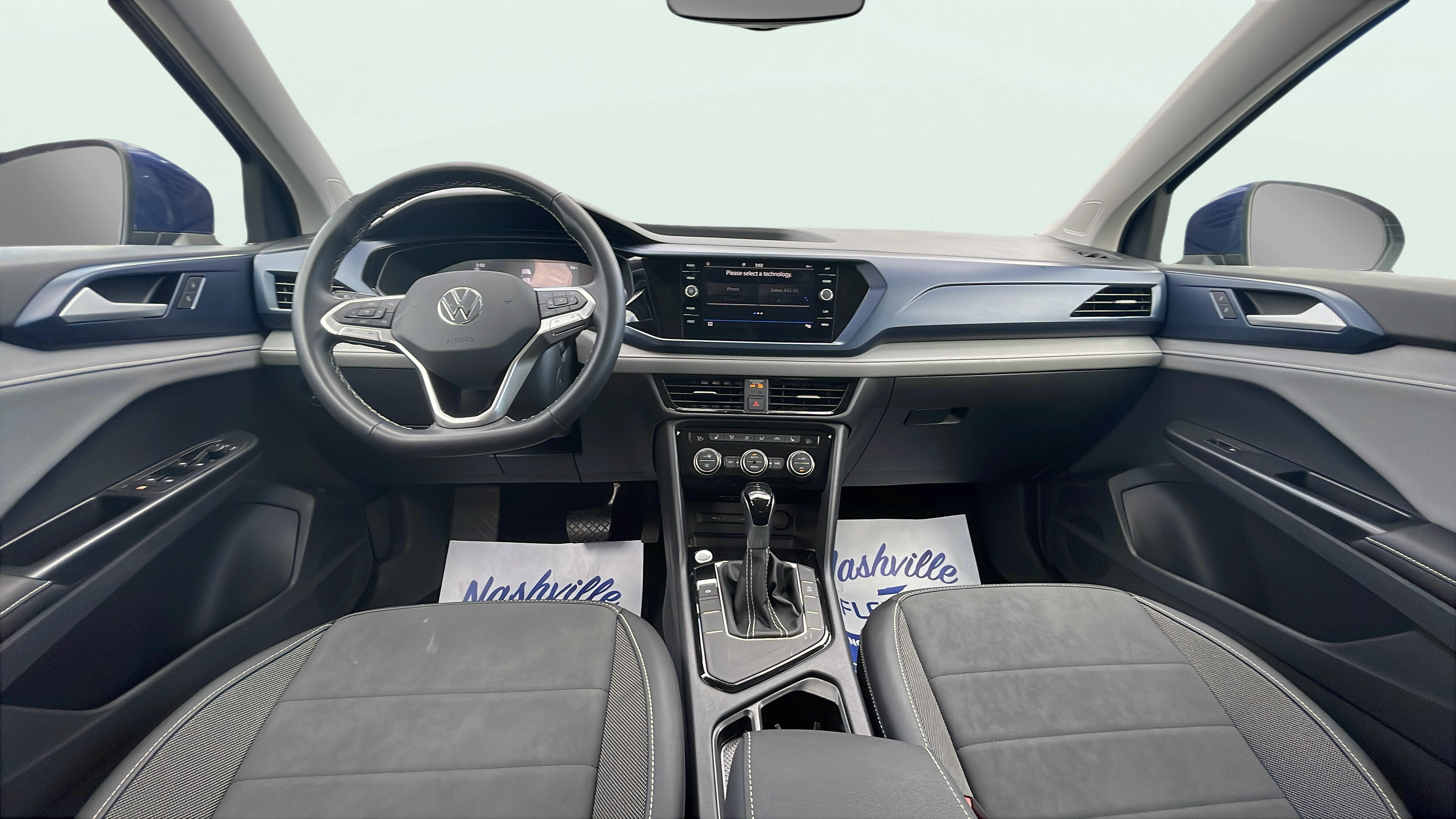 Vehicle interior 360 preview