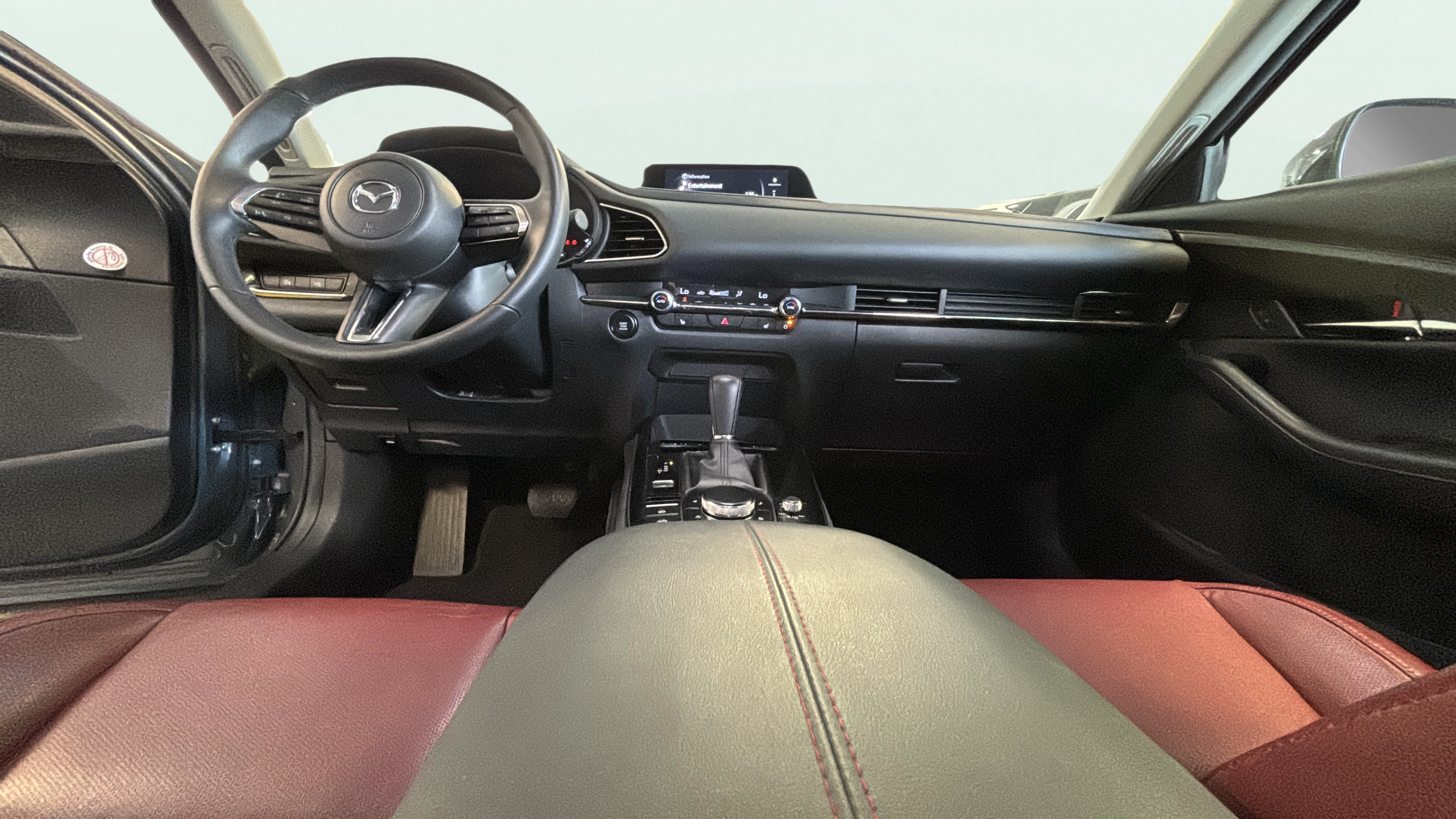 Vehicle interior 360 preview