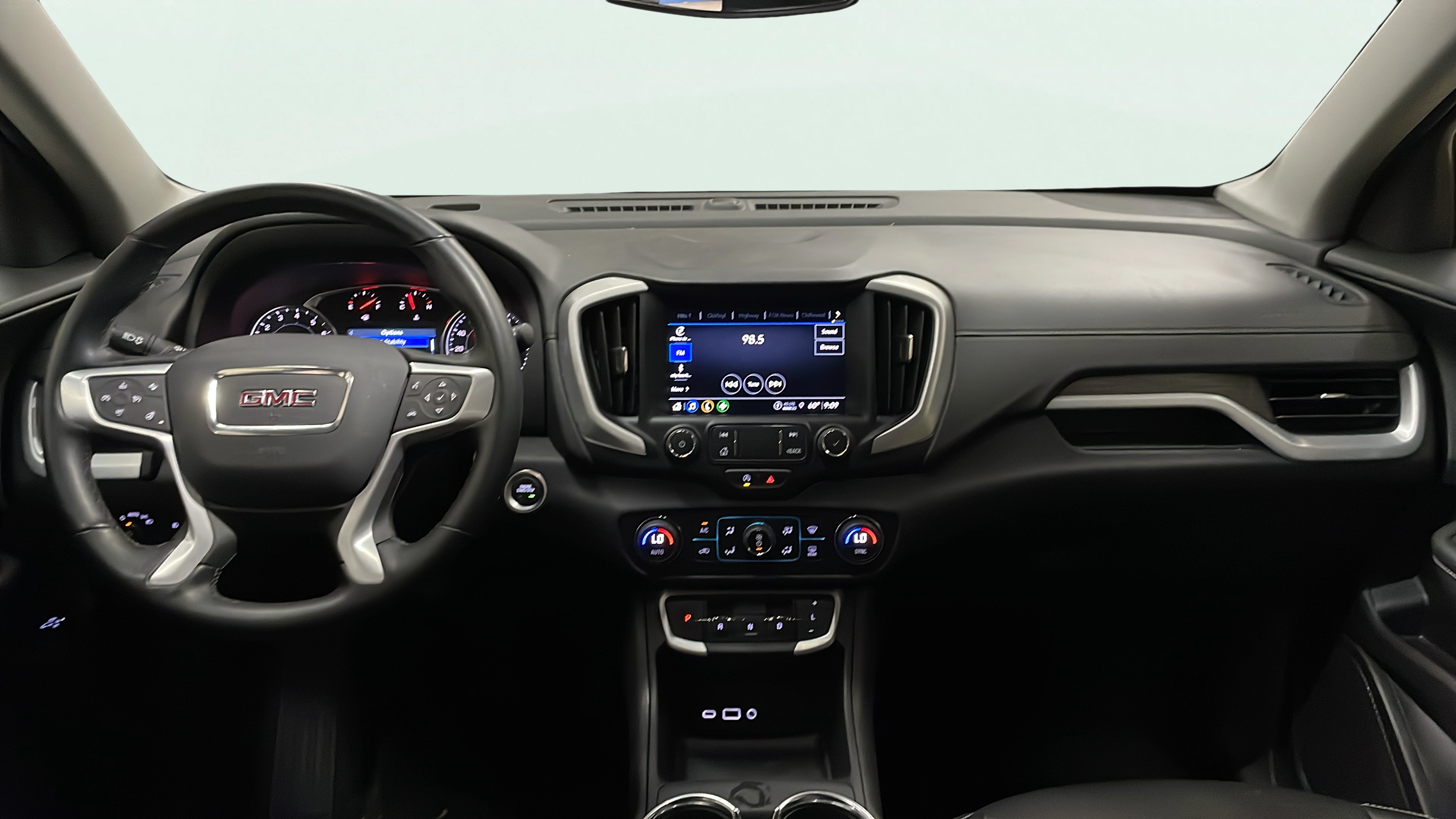 Vehicle interior 360 preview