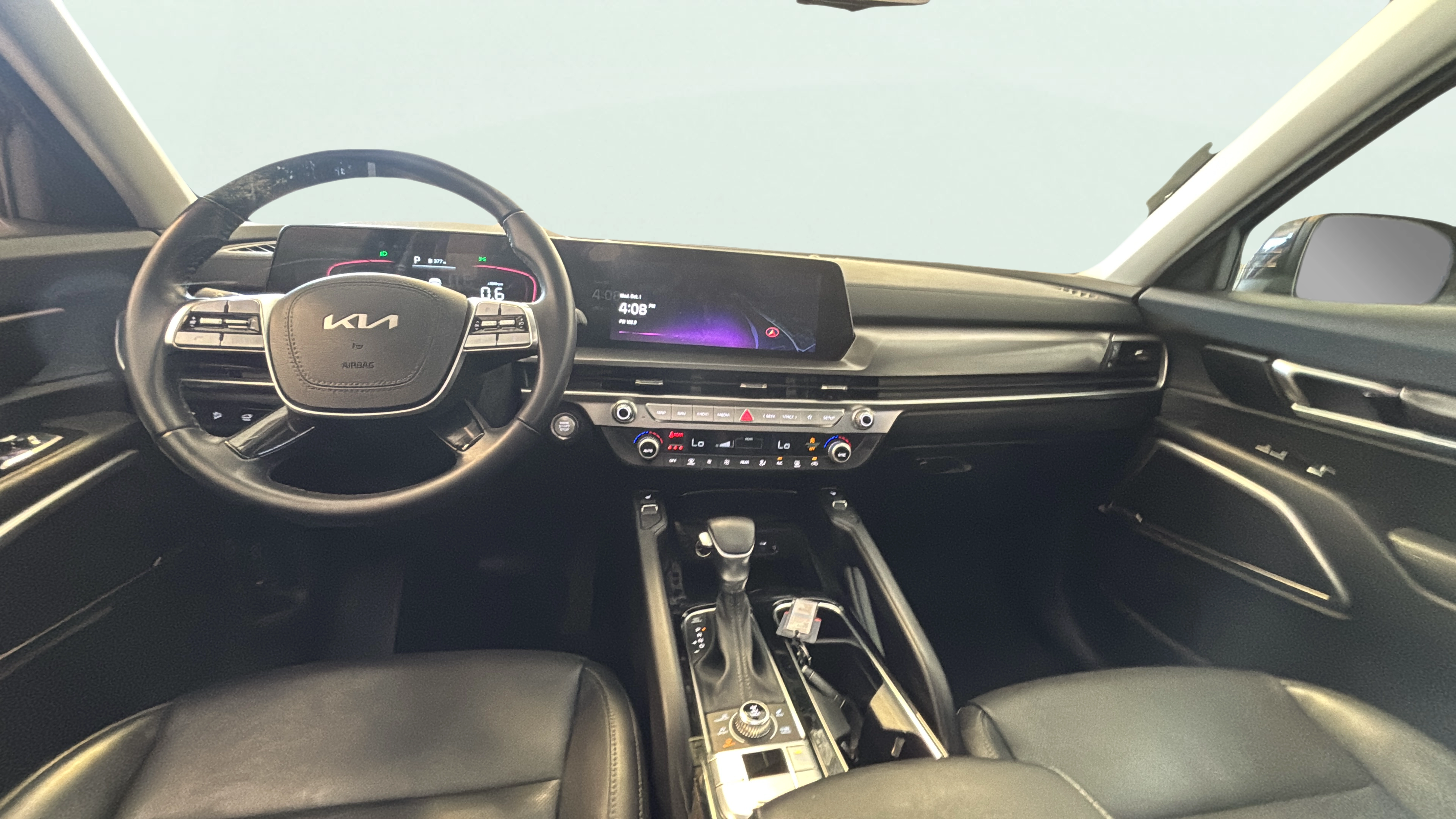 Vehicle interior 360 preview