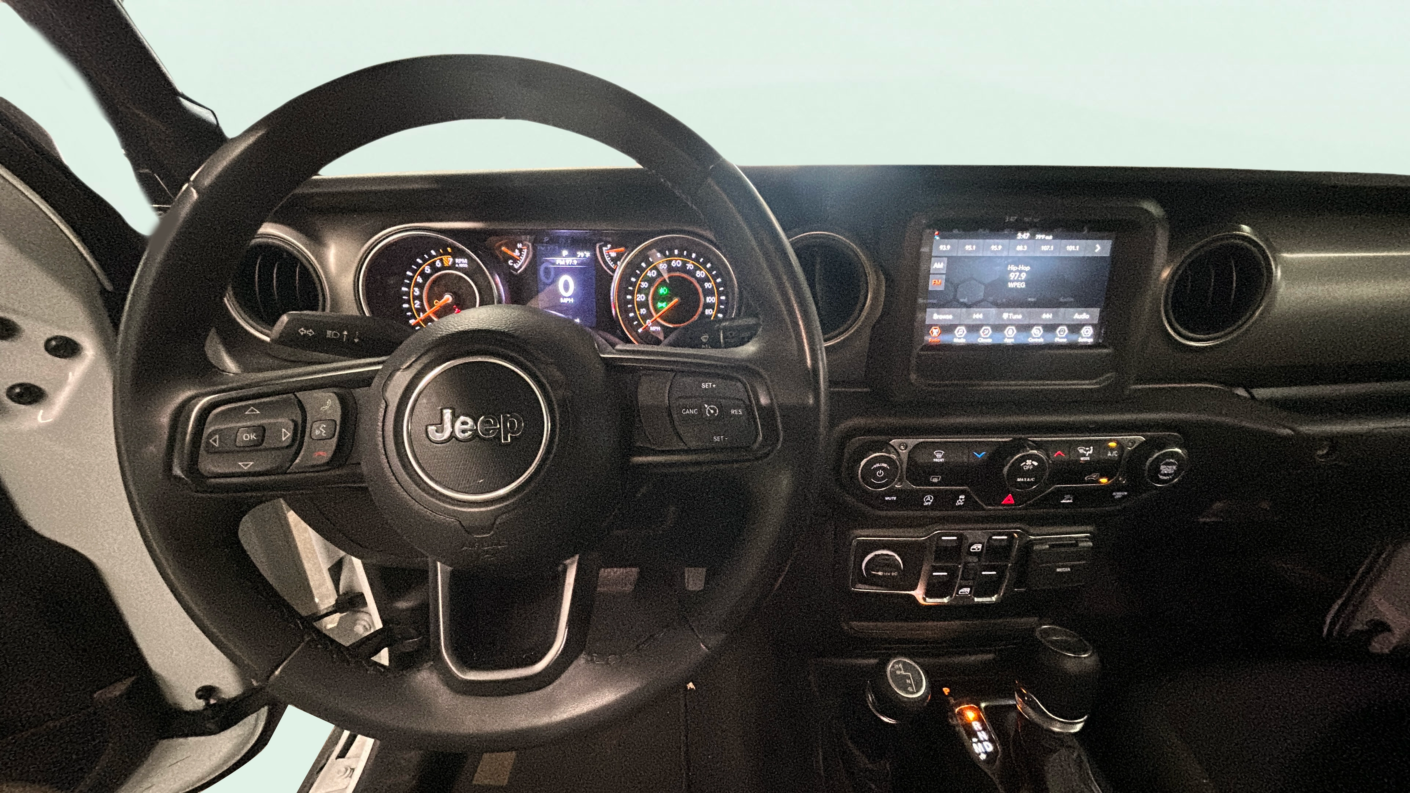 Vehicle interior 360 preview