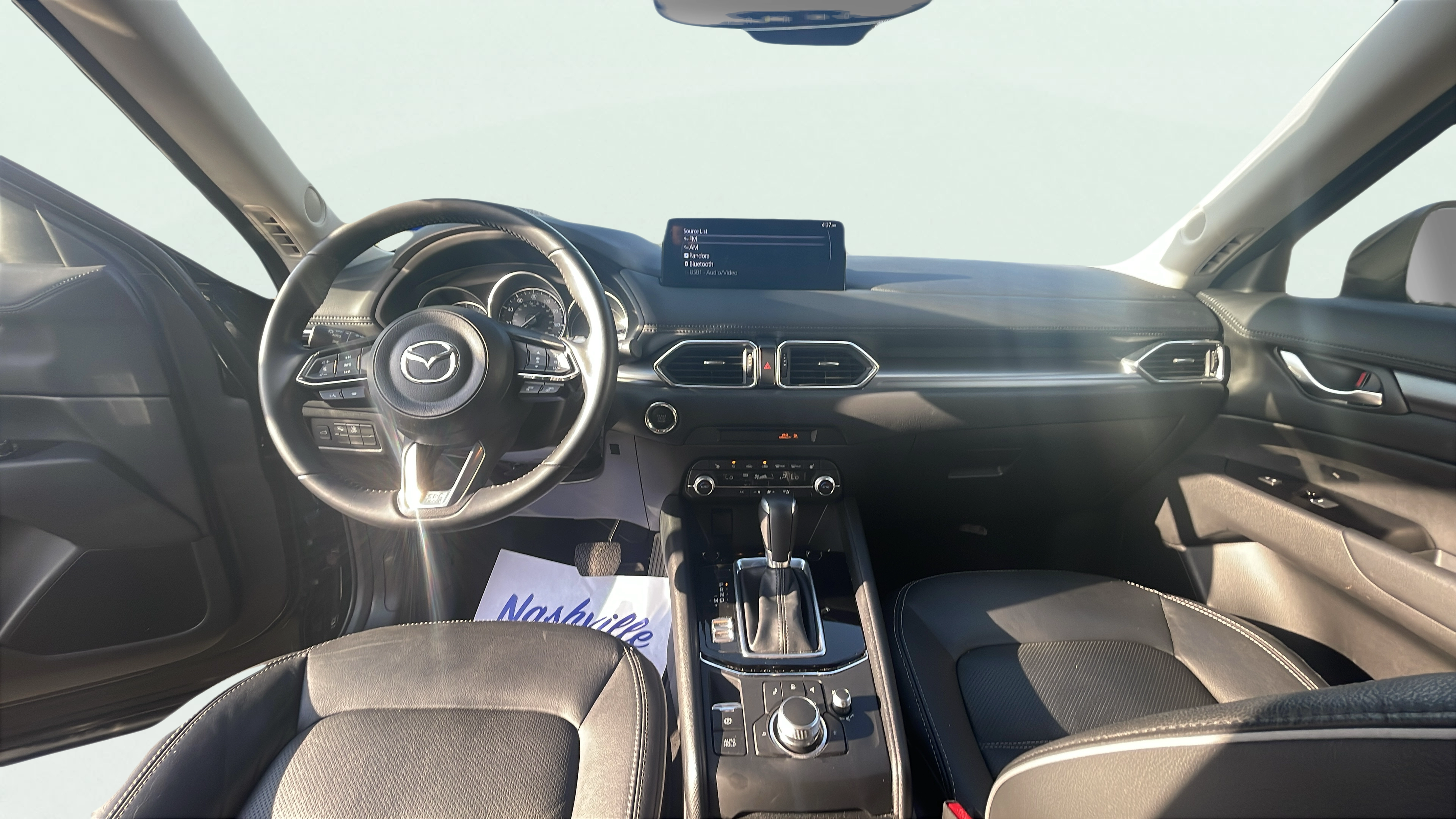 Vehicle interior 360 preview