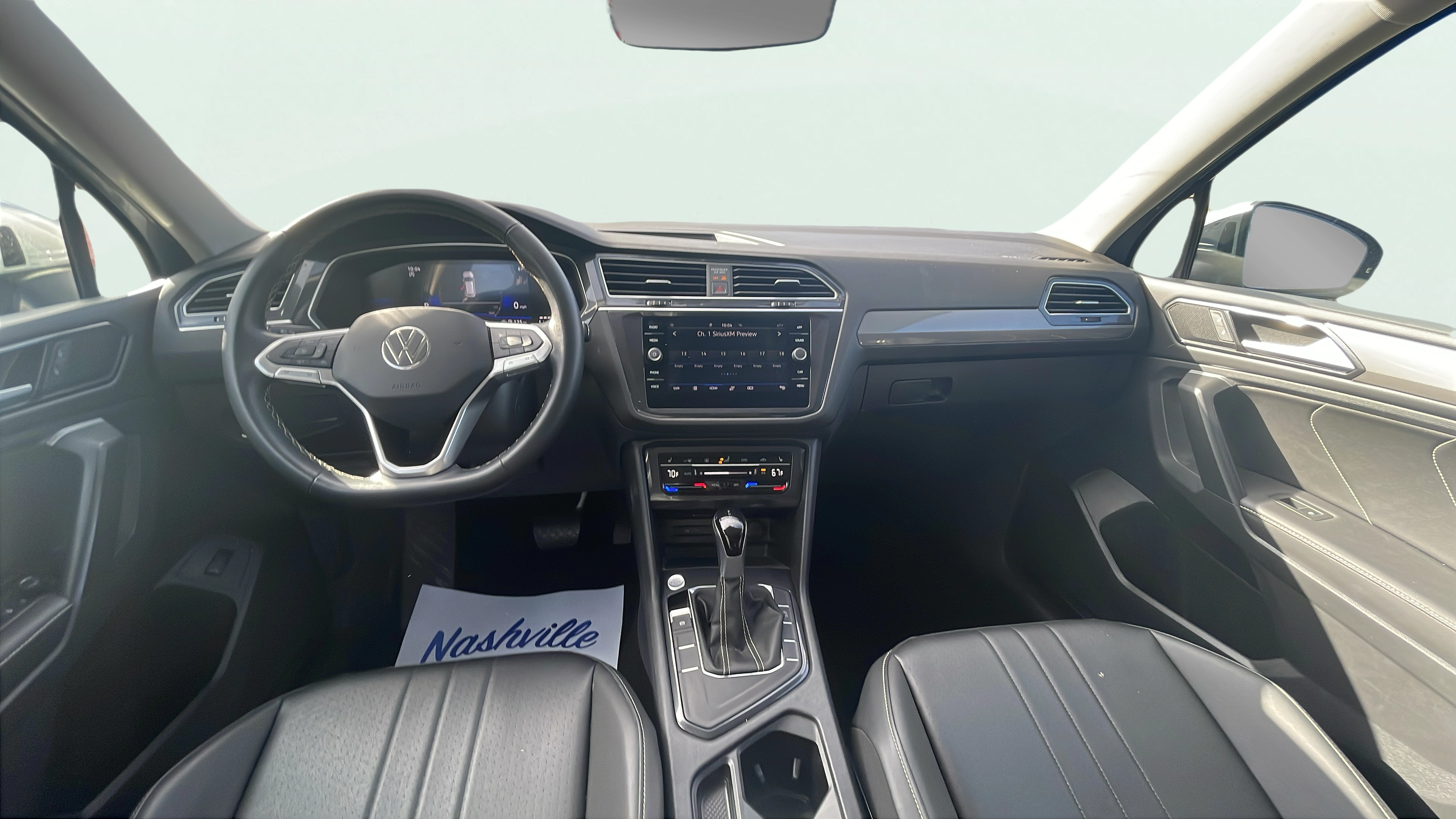 Vehicle interior 360 preview