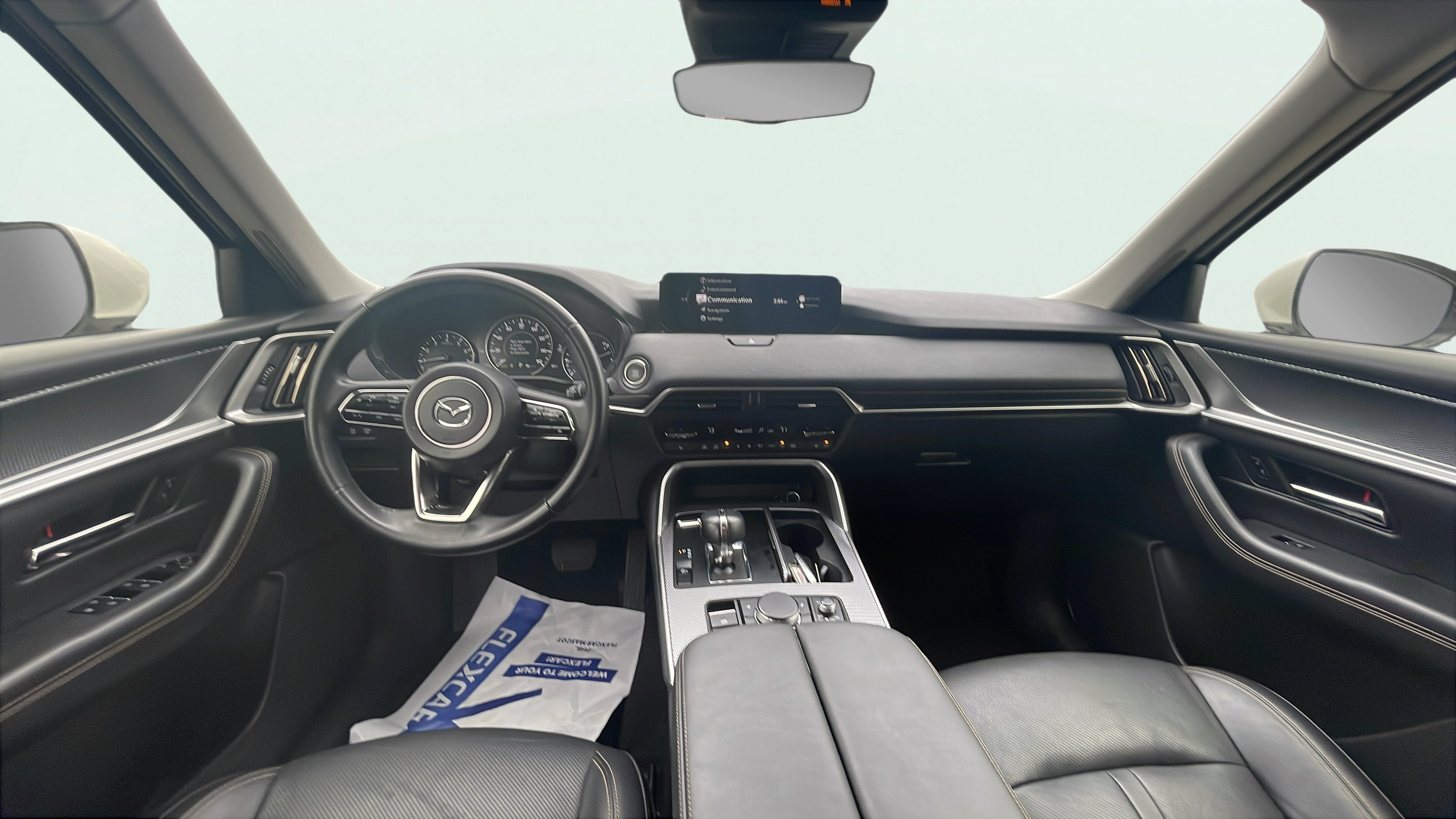 Vehicle interior 360 preview