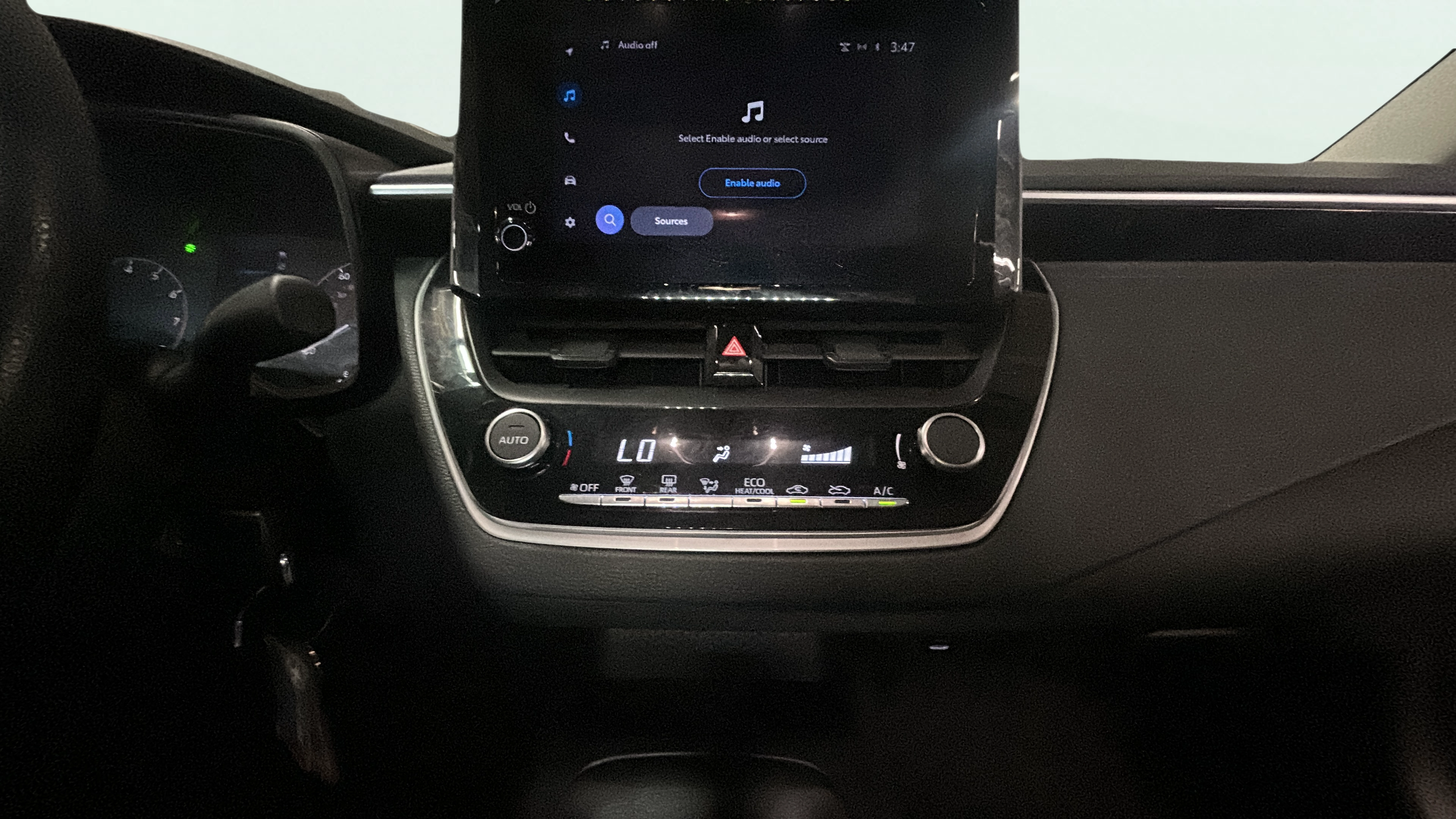 Vehicle interior 360 preview