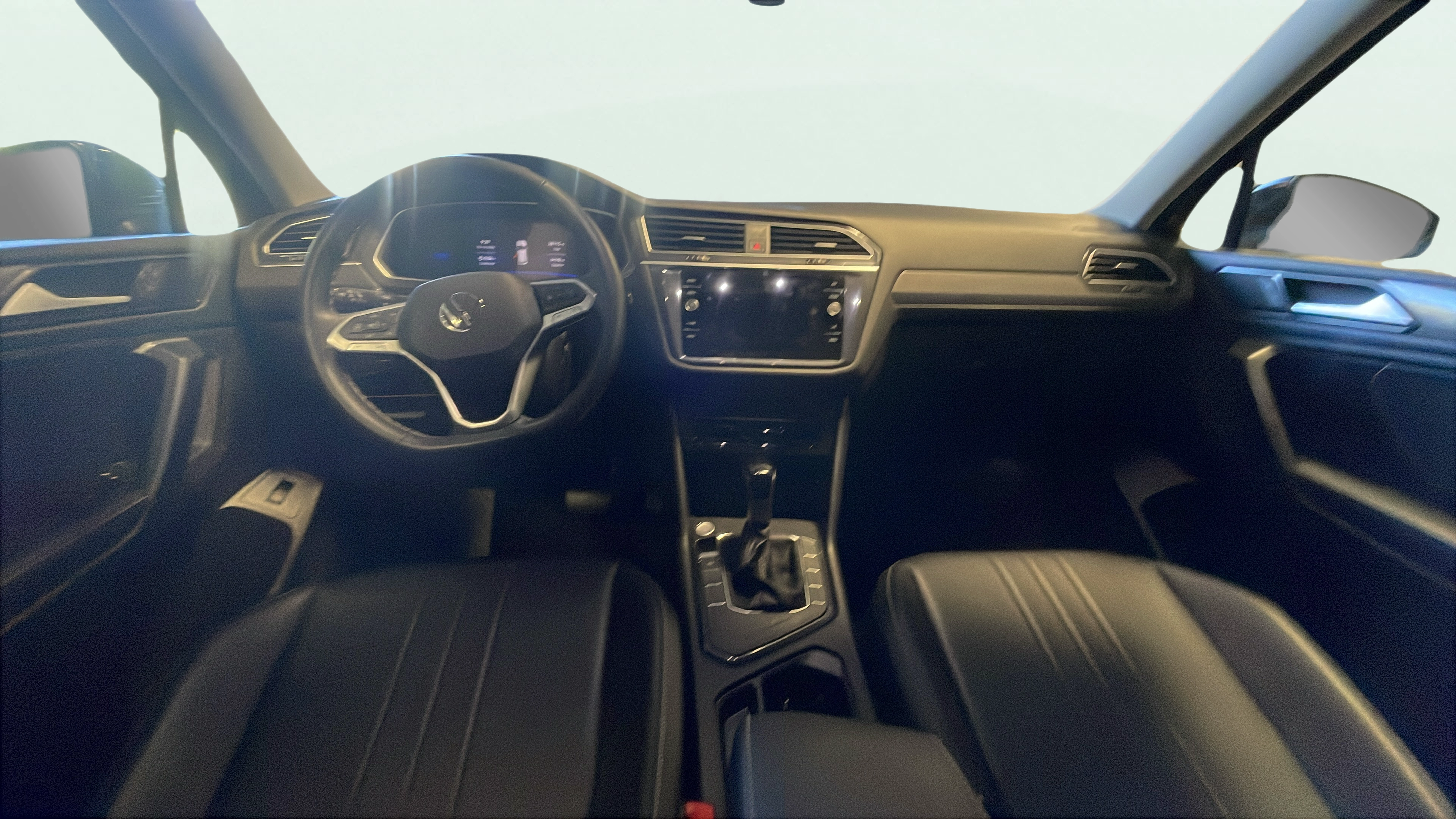 Vehicle interior 360 preview
