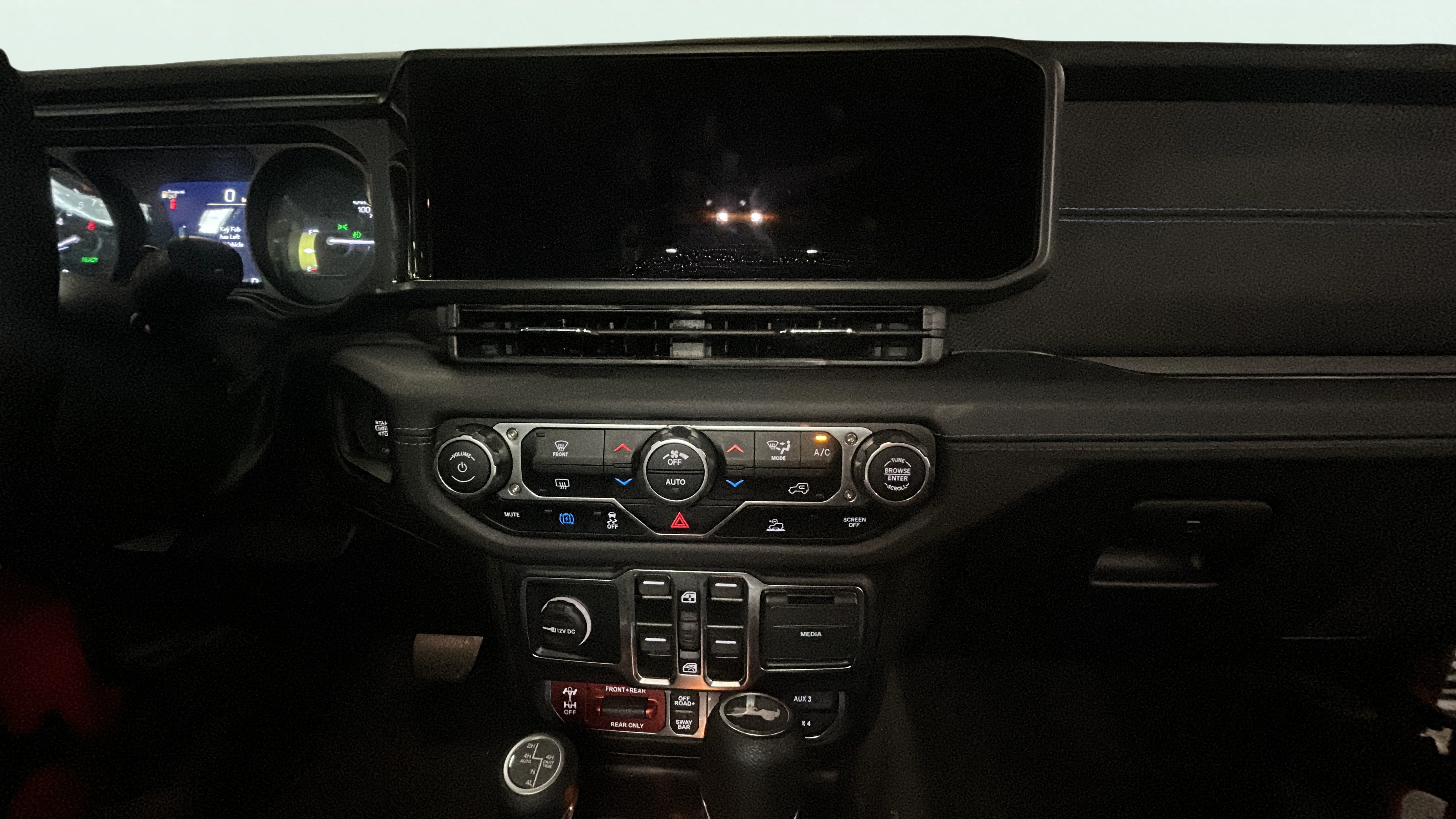 Vehicle interior 360 preview