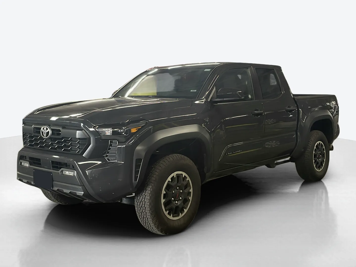2025 Toyota Tacoma 4WD — image 1 of 8
