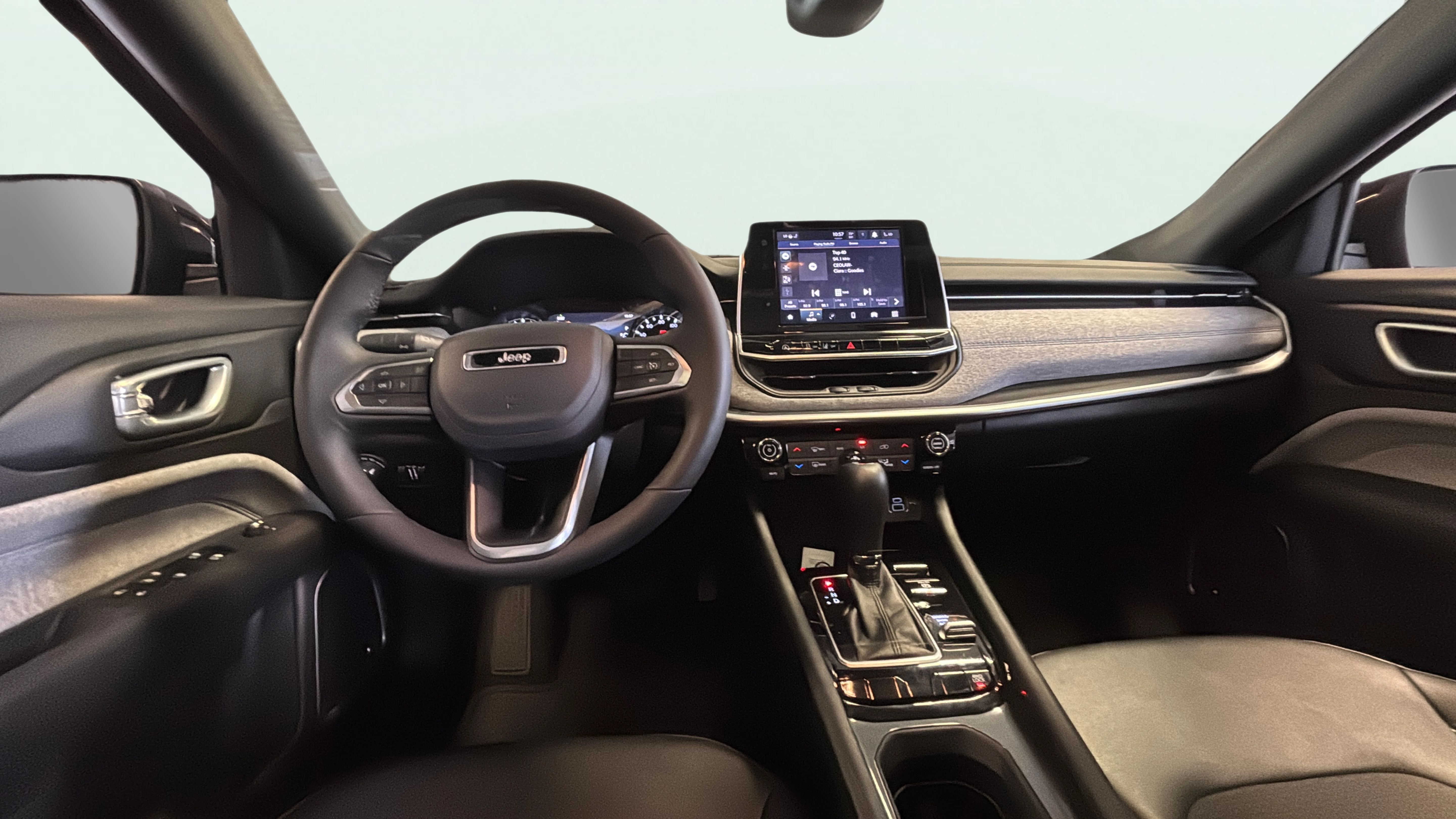 Vehicle interior 360 preview