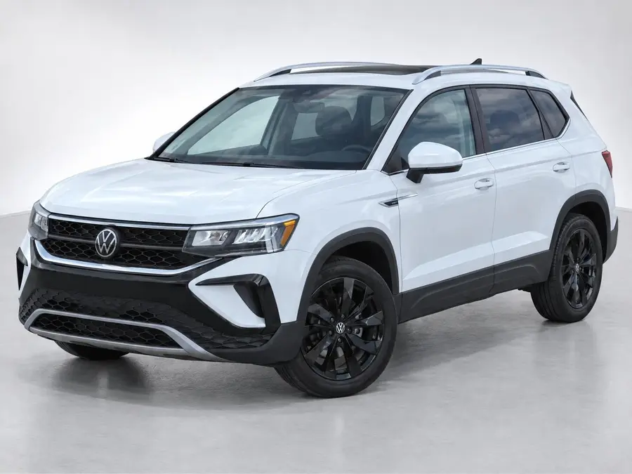 2024 Volkswagen Taos — image 1 of 8