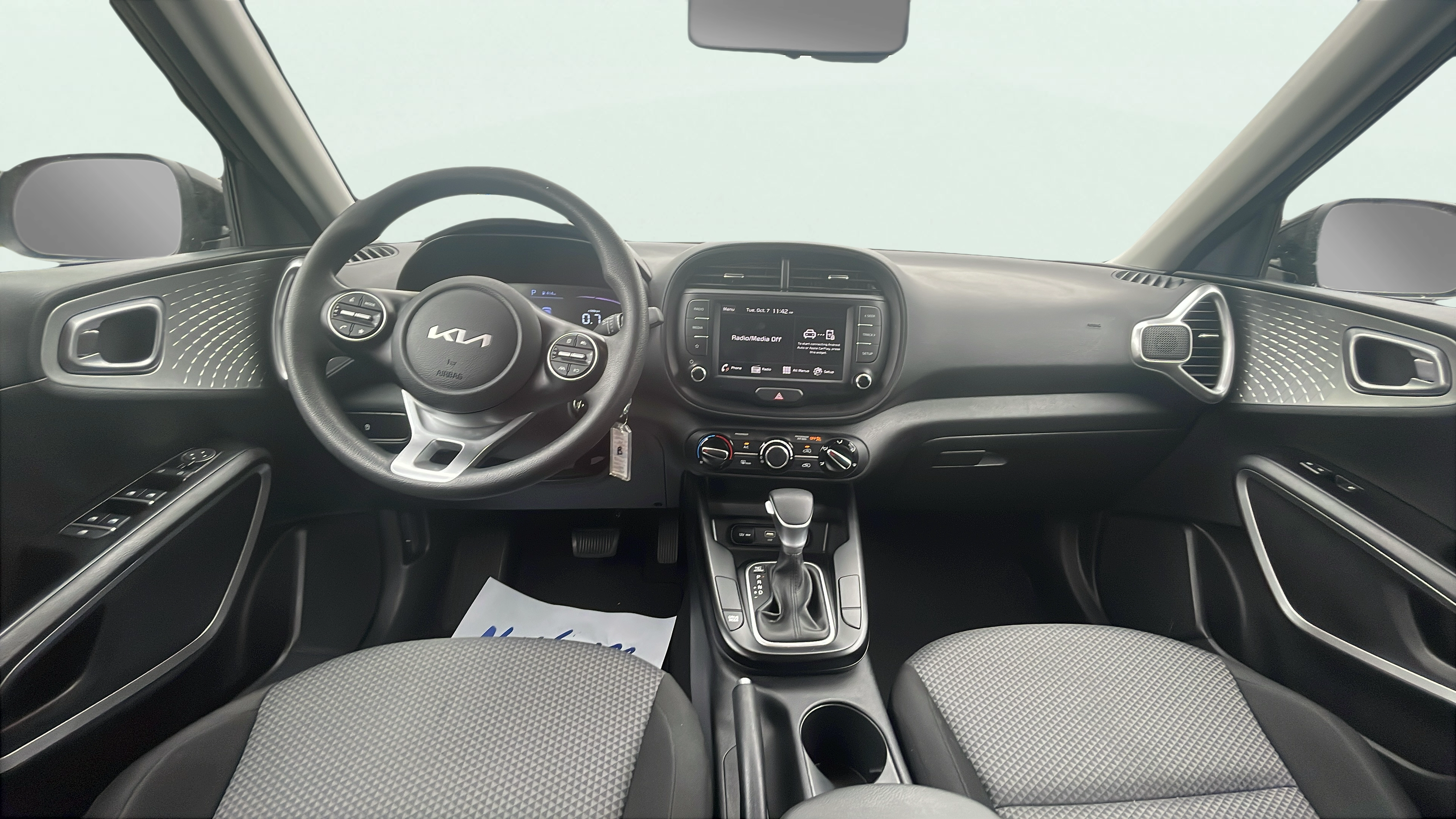 Vehicle interior 360 preview