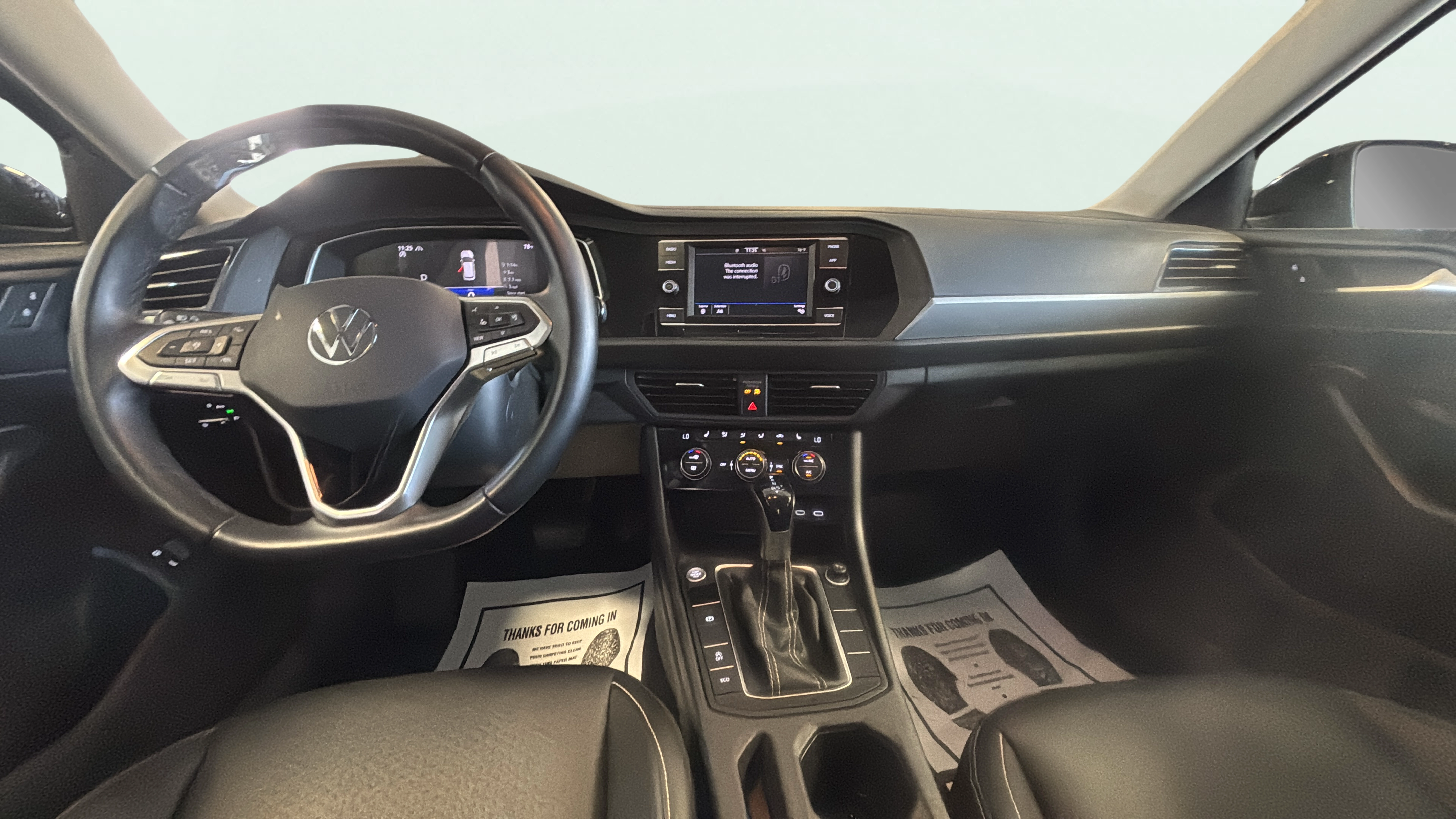 Vehicle interior 360 preview