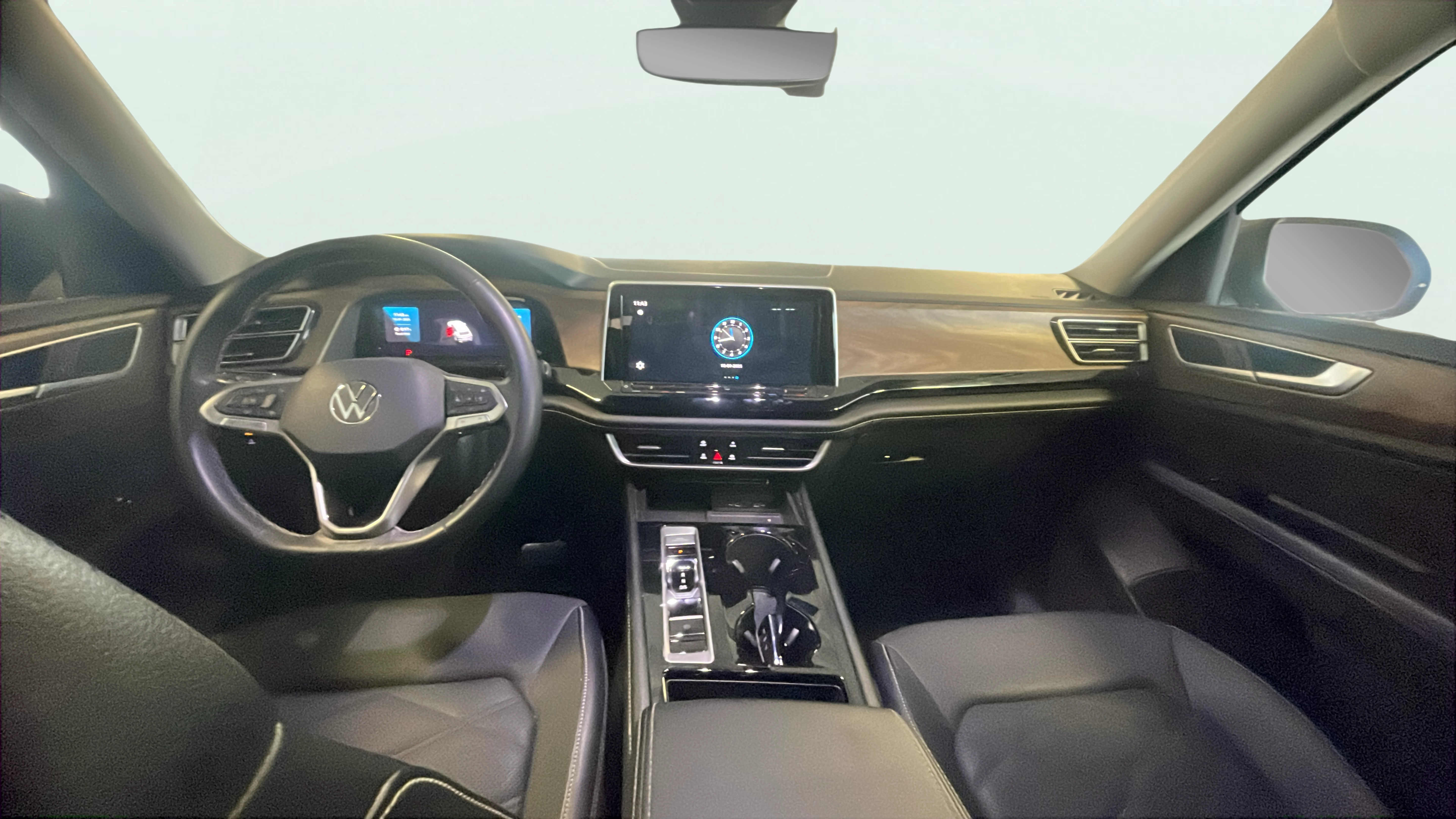 Vehicle interior 360 preview