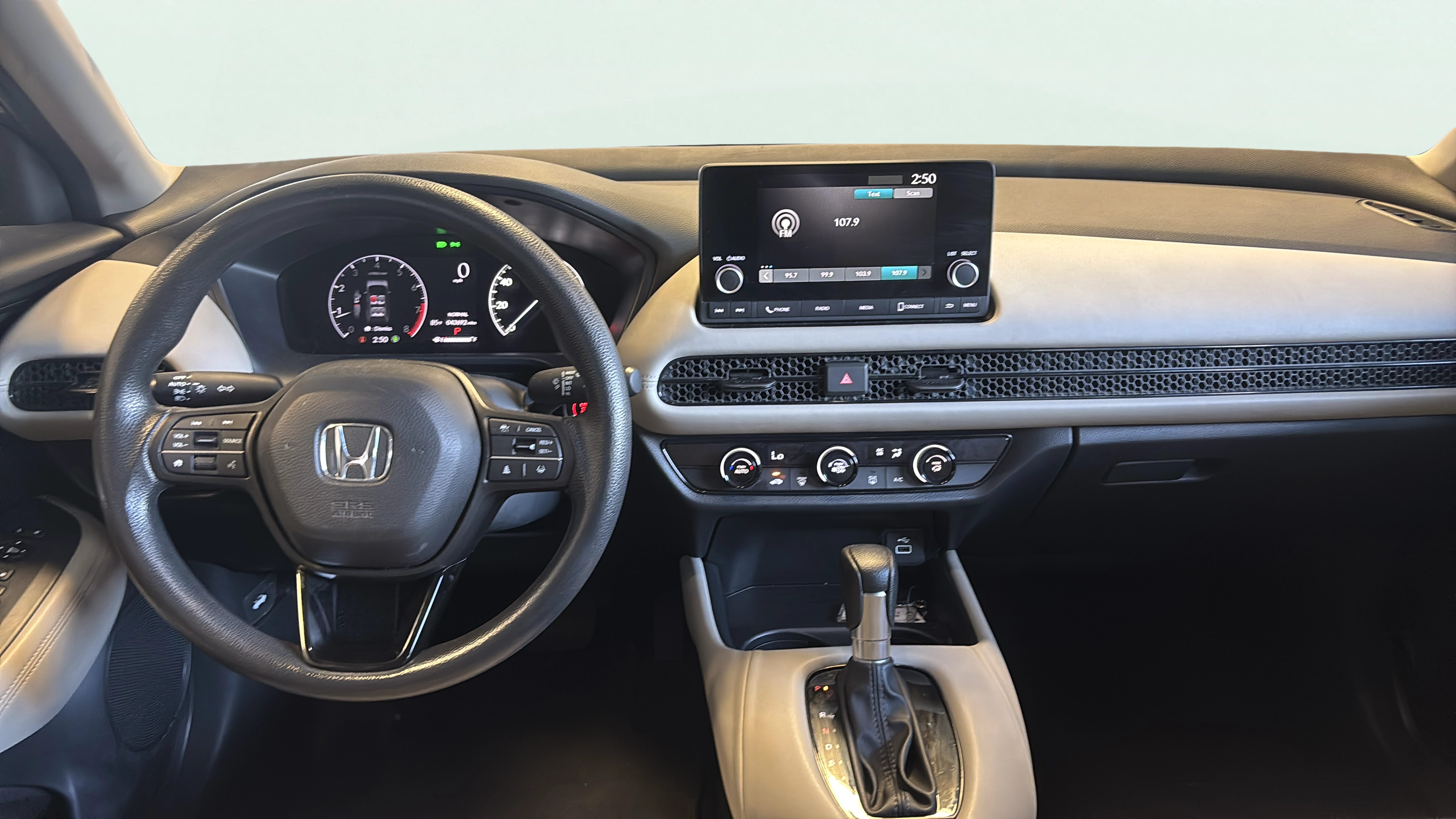 Vehicle interior 360 preview