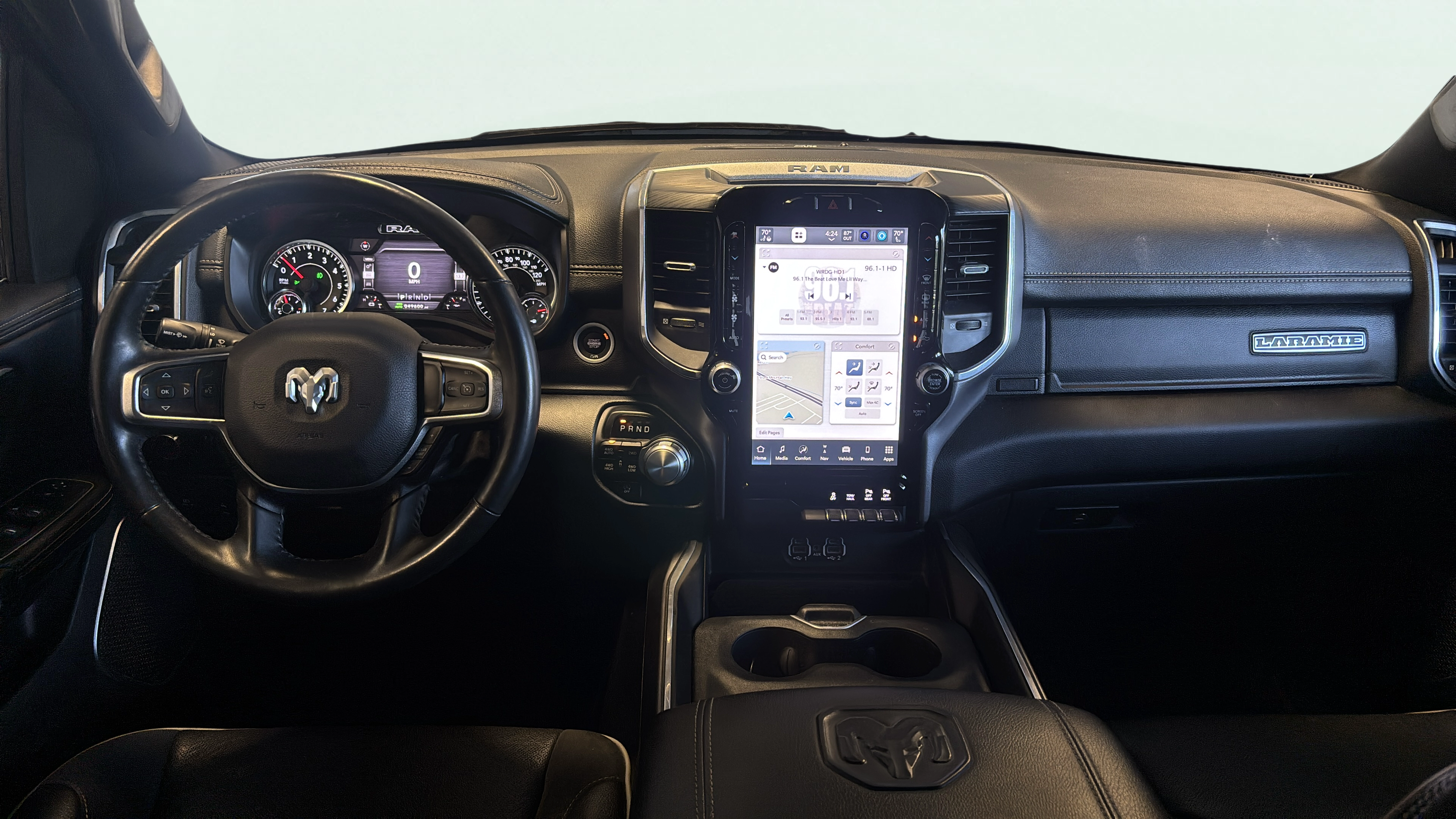 Vehicle interior 360 preview