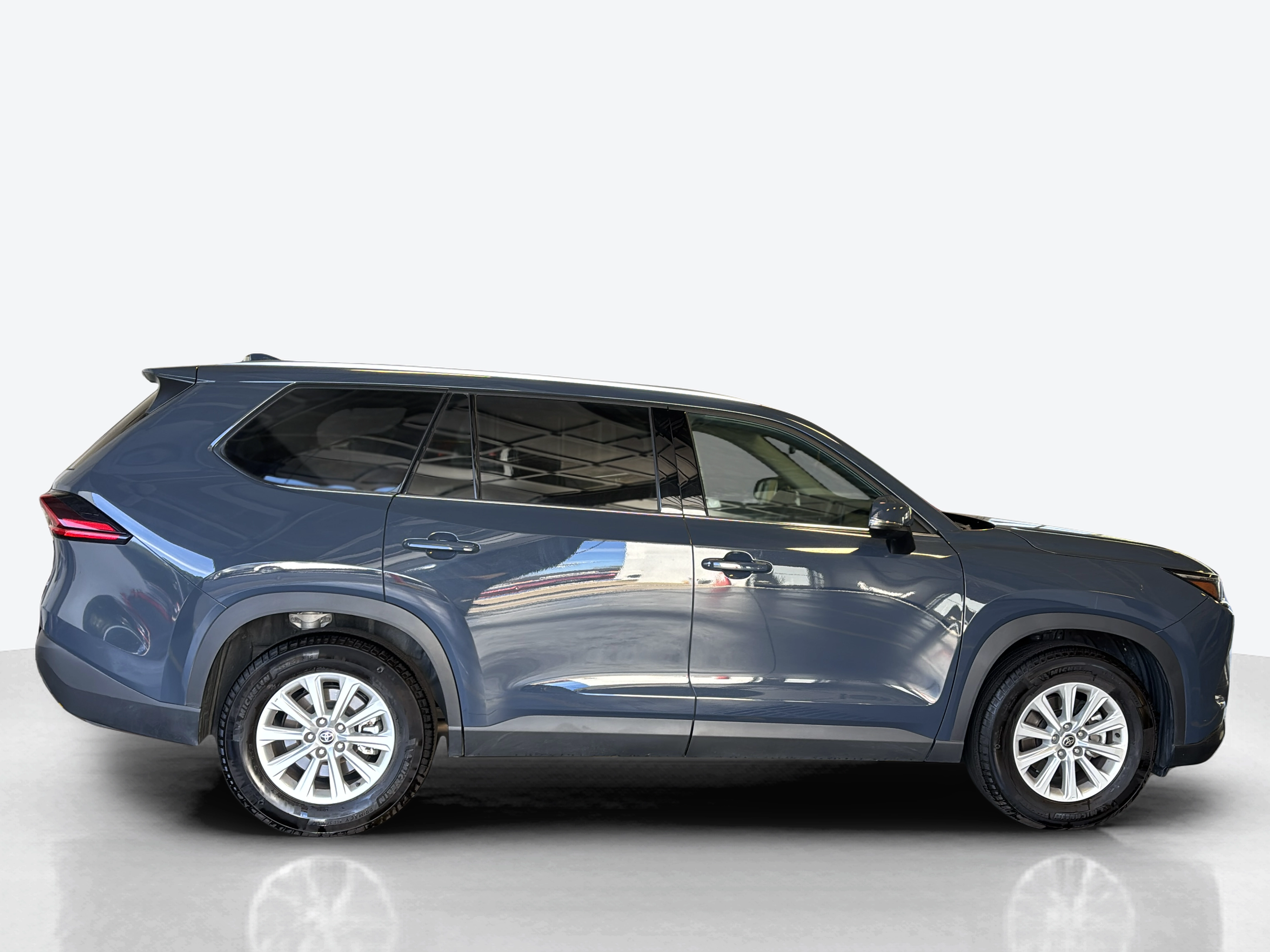 Vehicle exterior side