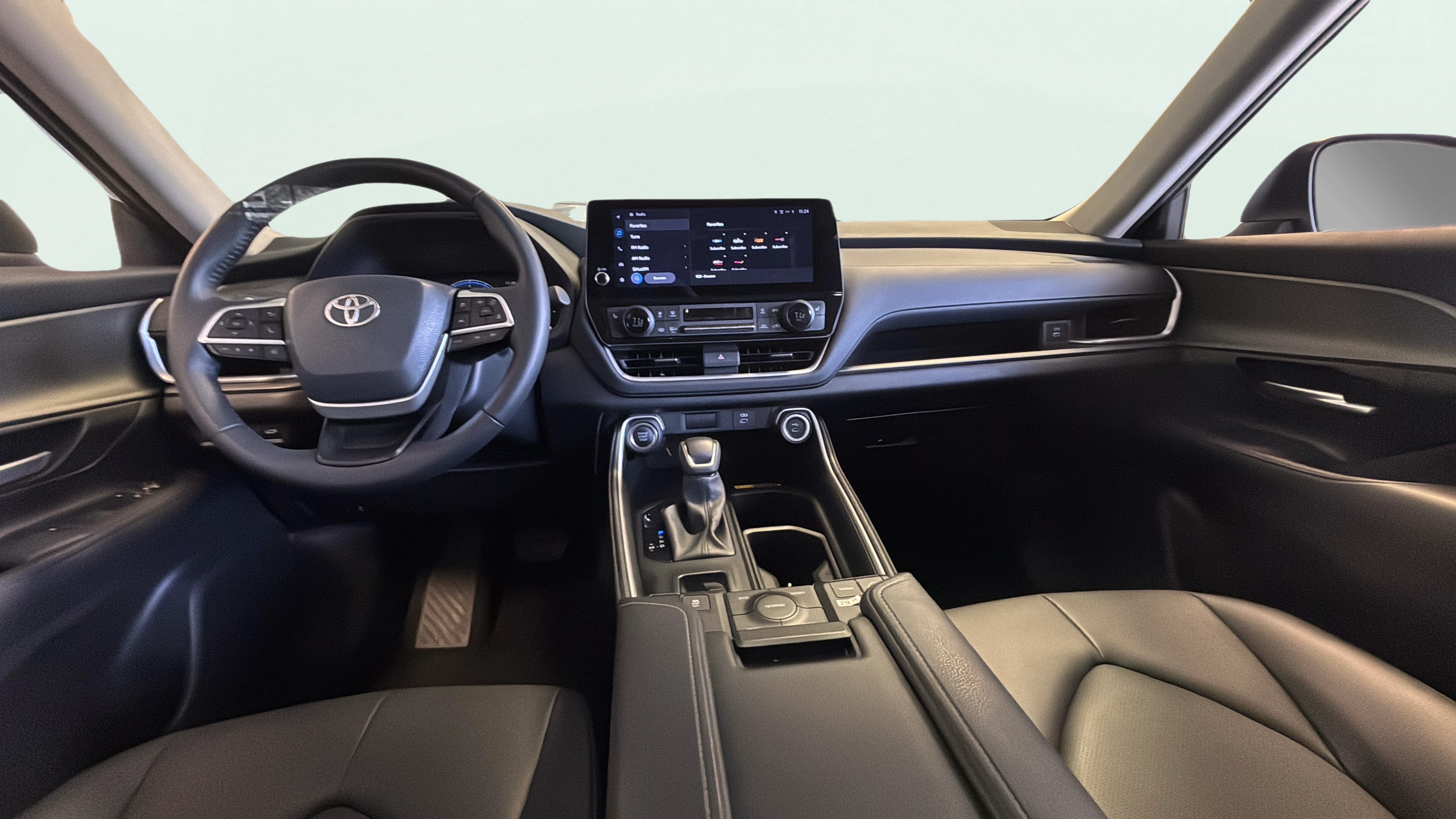 Vehicle interior 360 preview