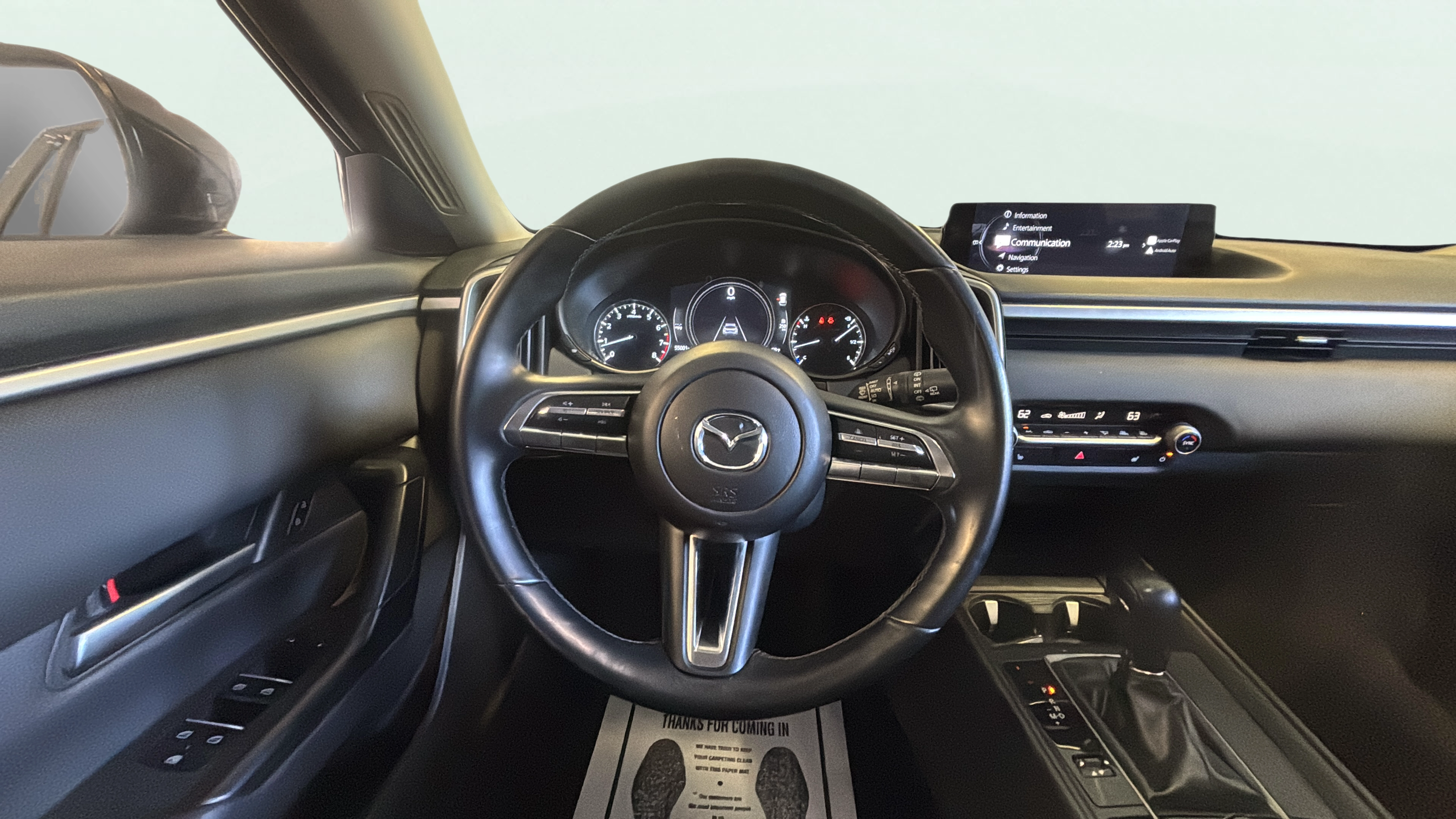 Vehicle interior 360 preview