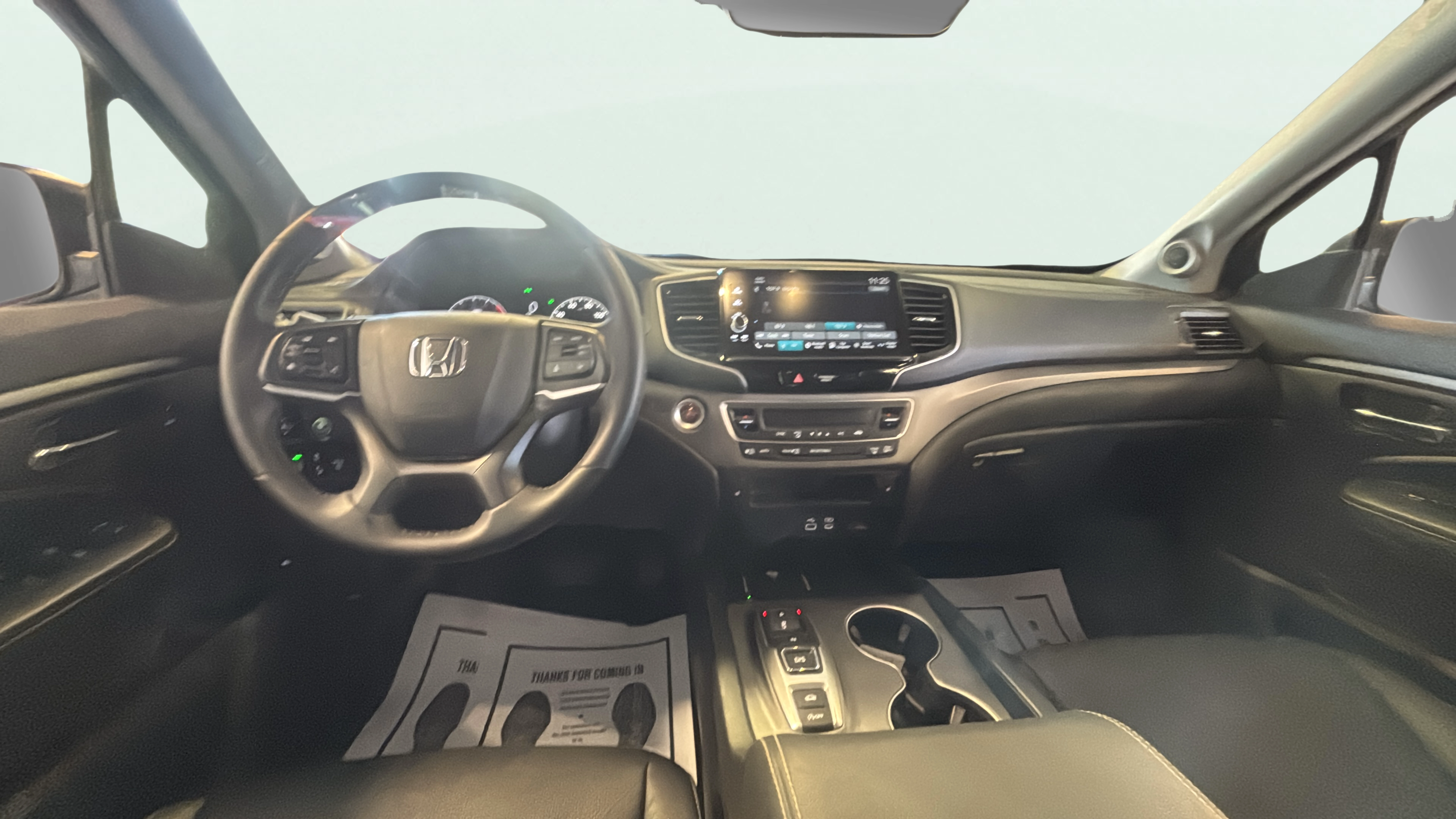 Vehicle interior 360 preview