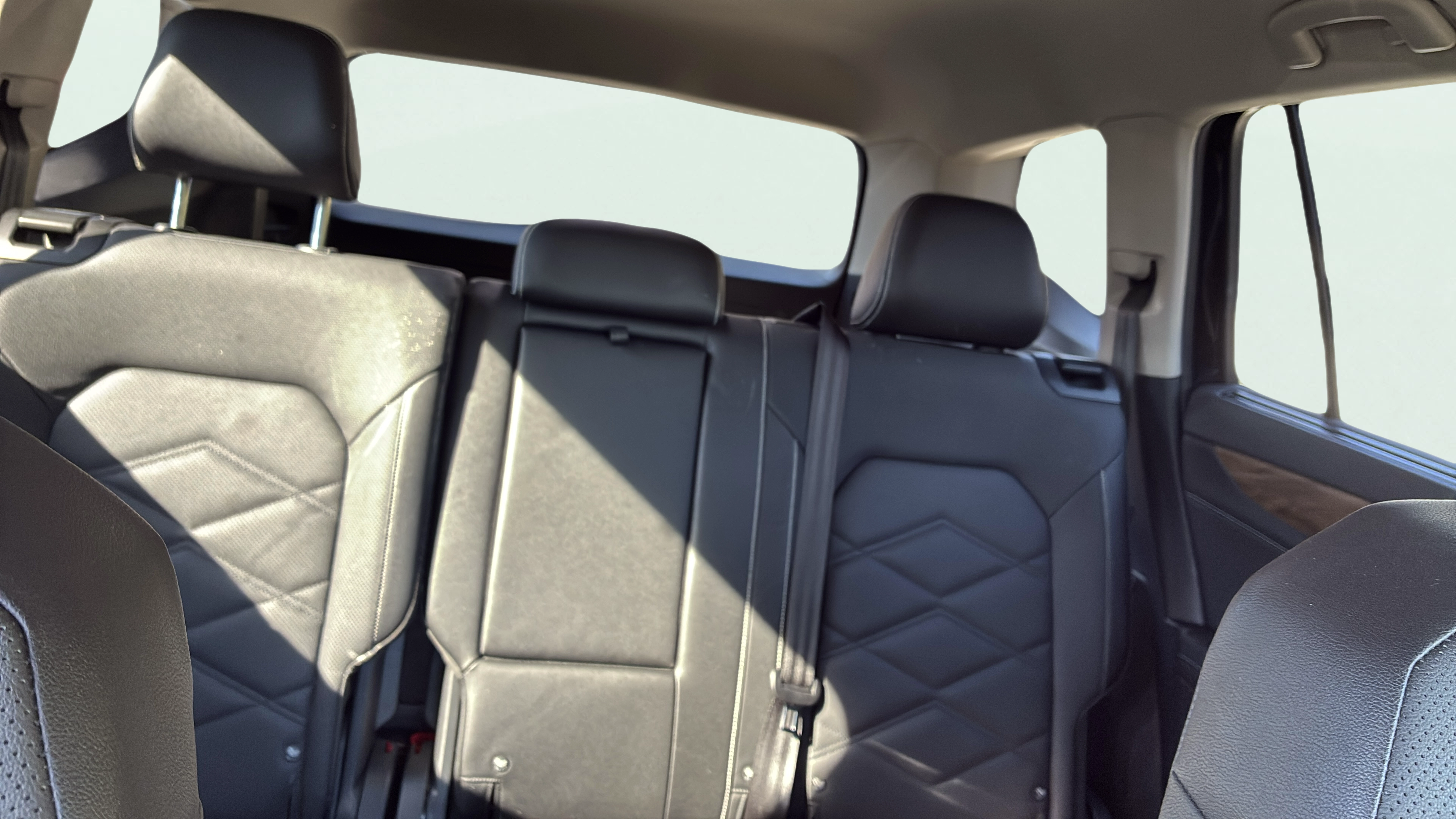 Vehicle interior 360 preview