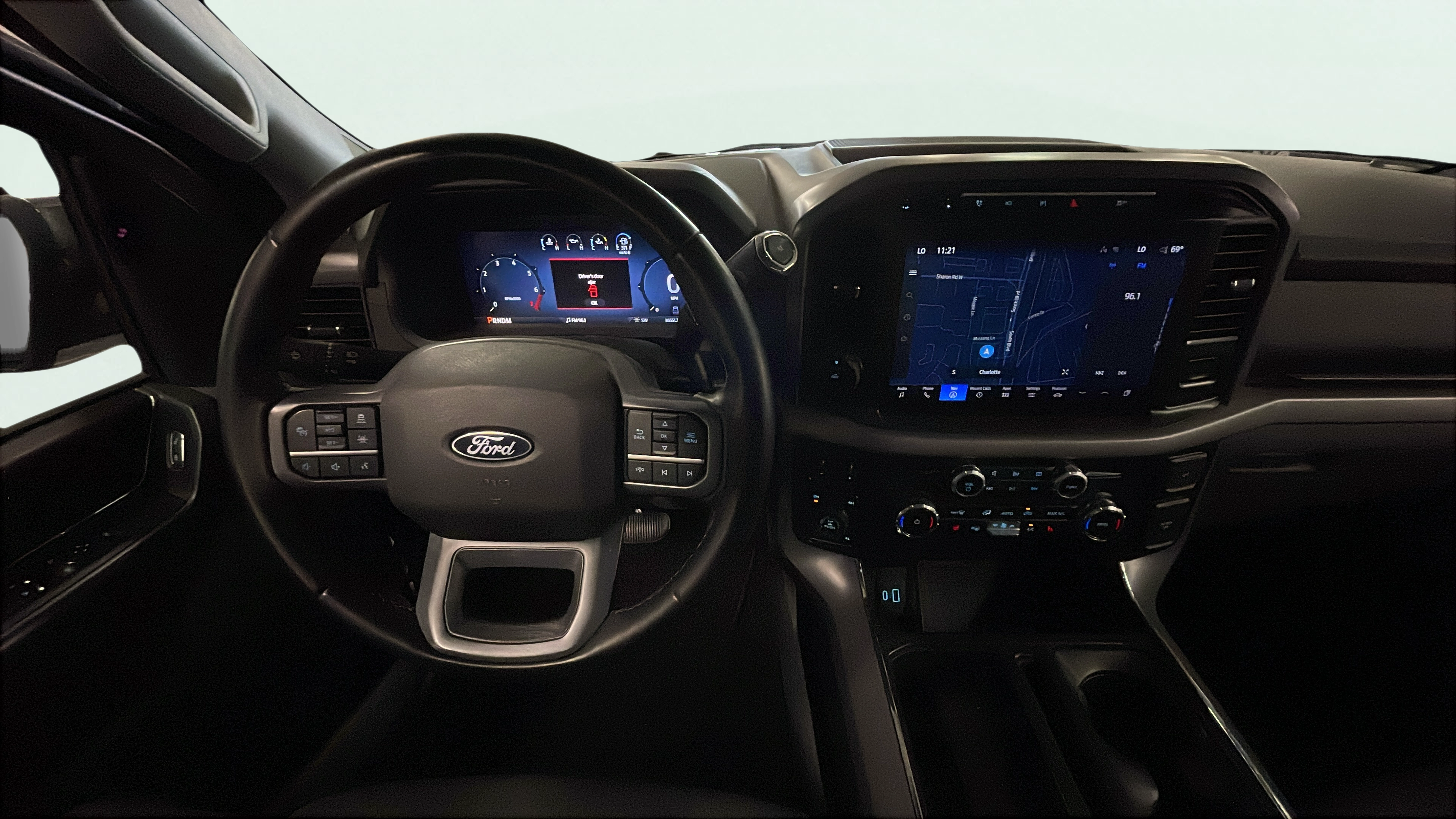 Vehicle interior 360 preview