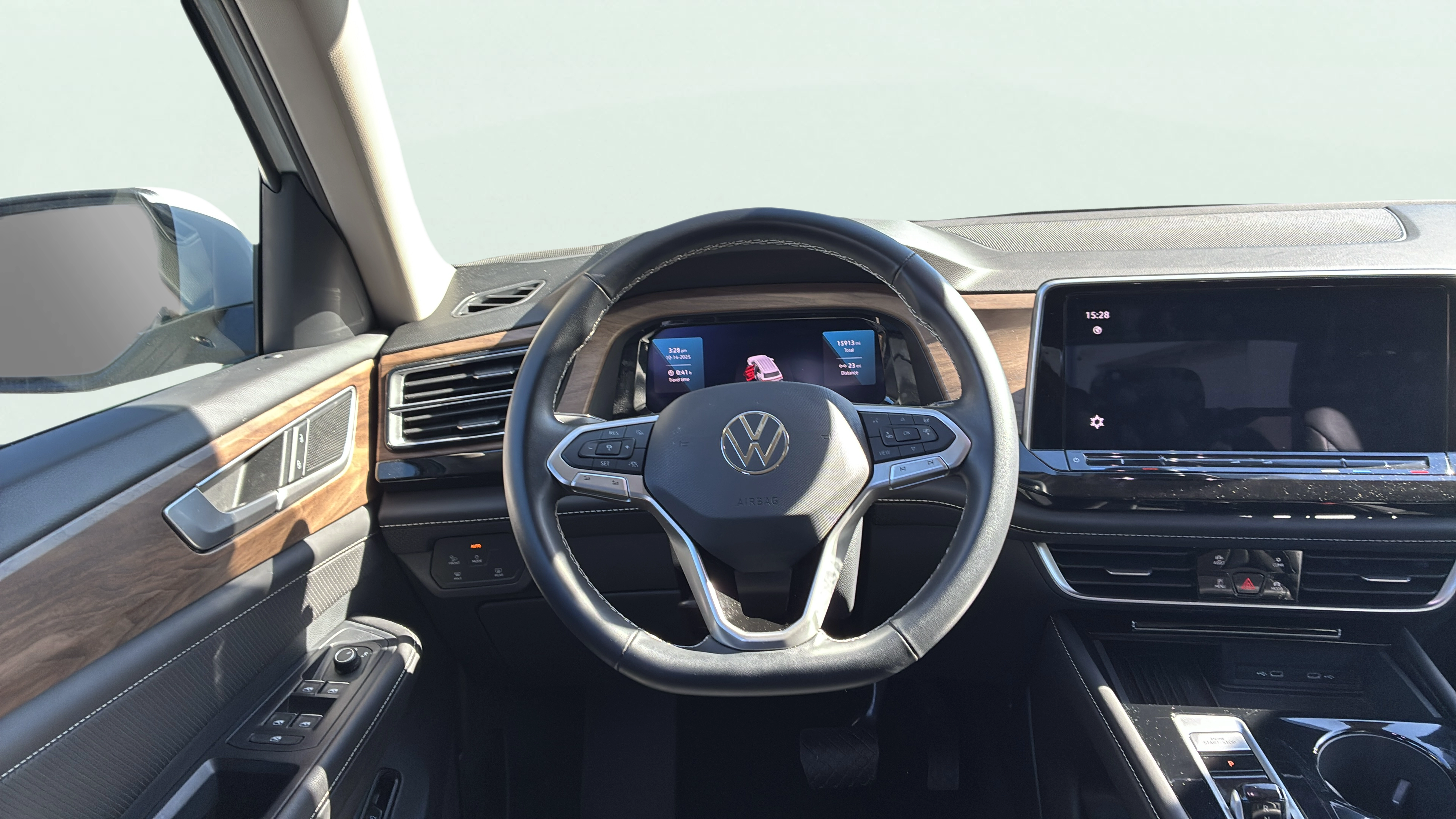 Vehicle interior 1