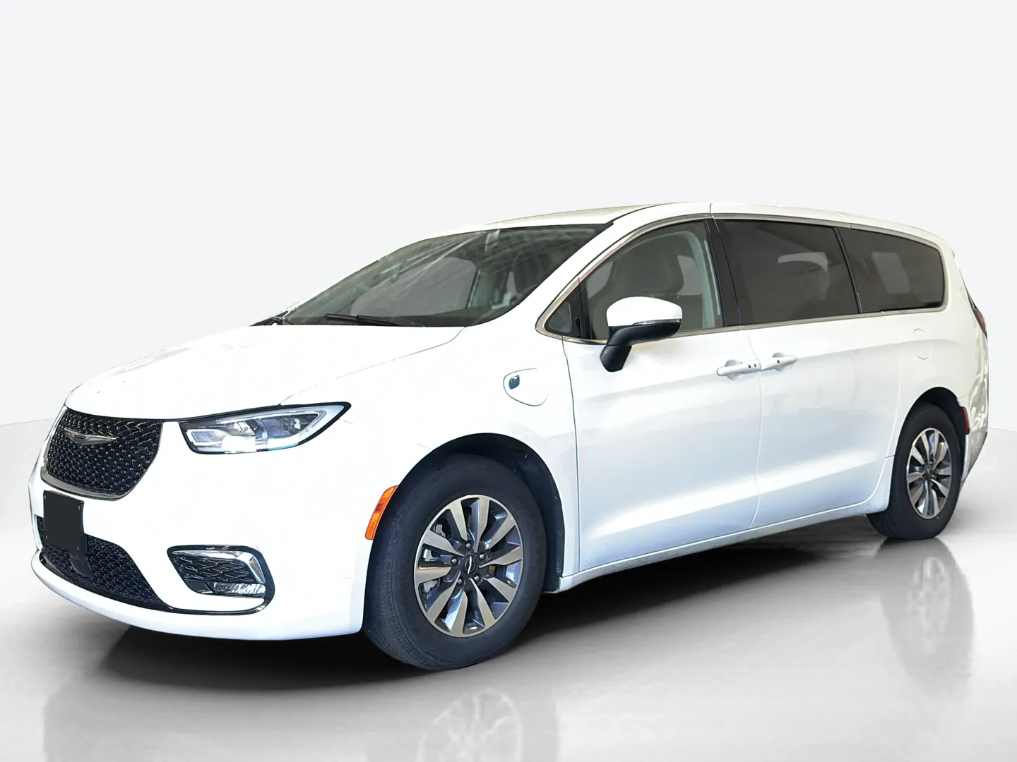 2023 Chrysler Pacifica — image 1 of 8