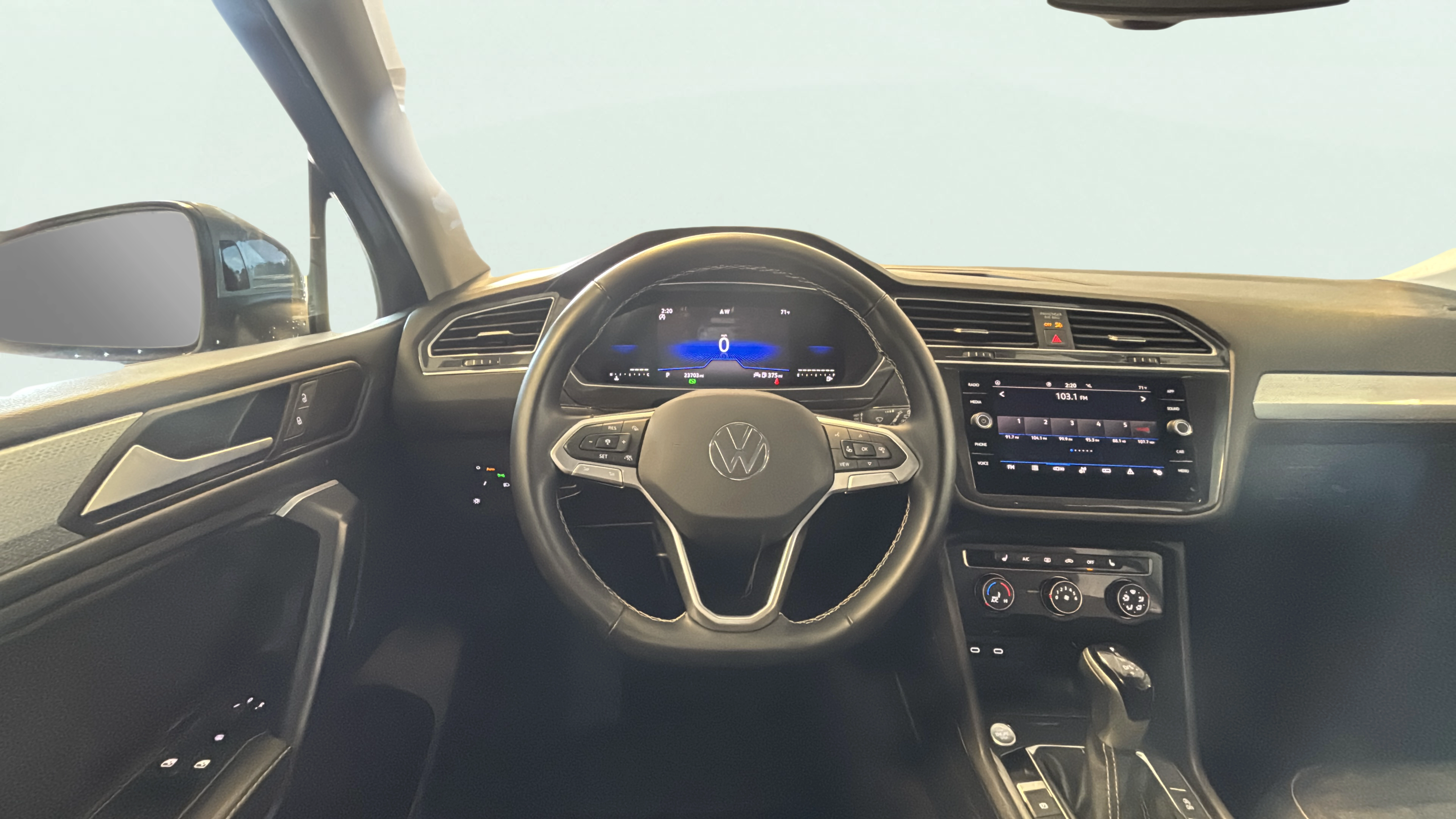 Vehicle interior 1