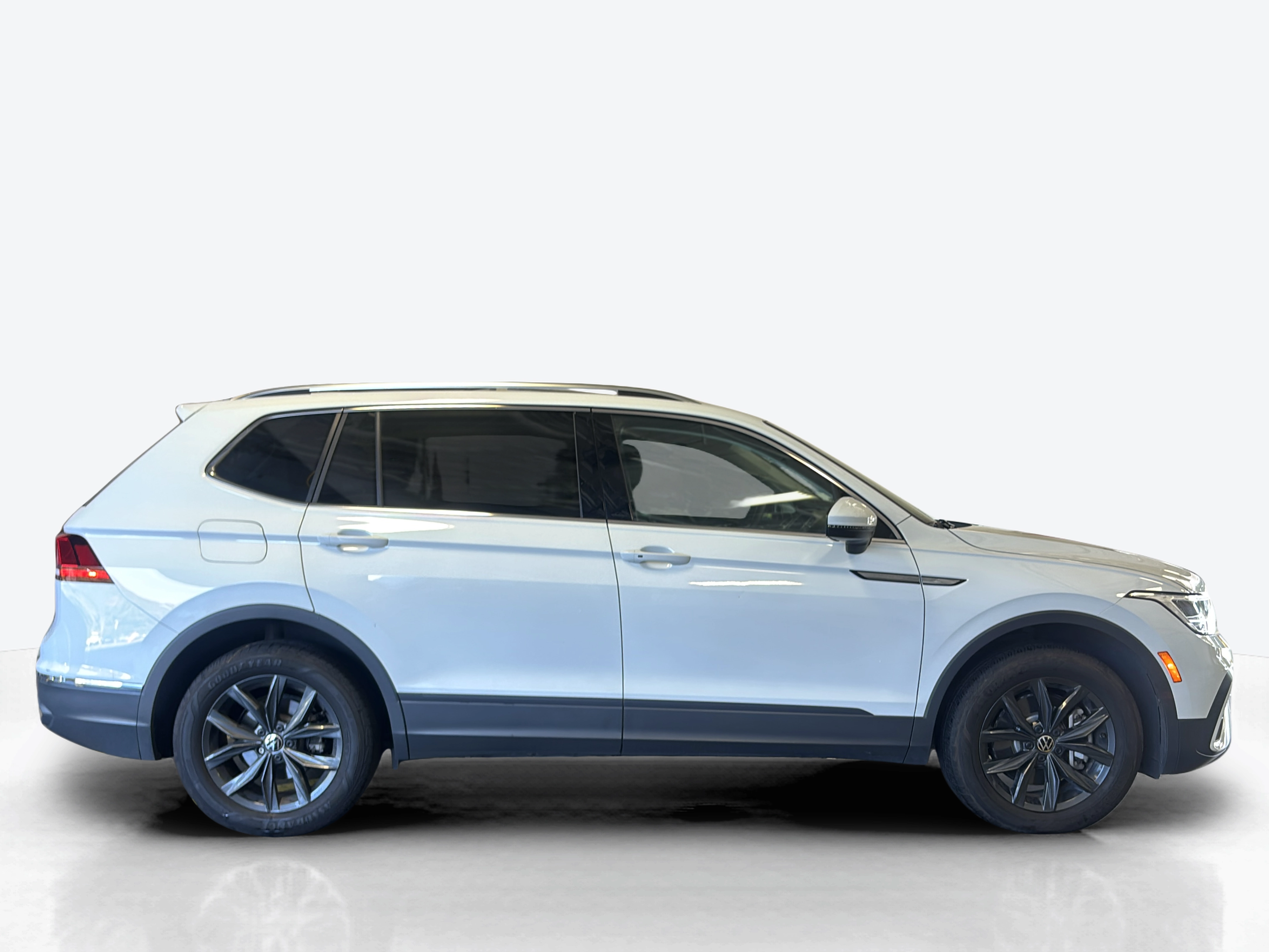Vehicle exterior side