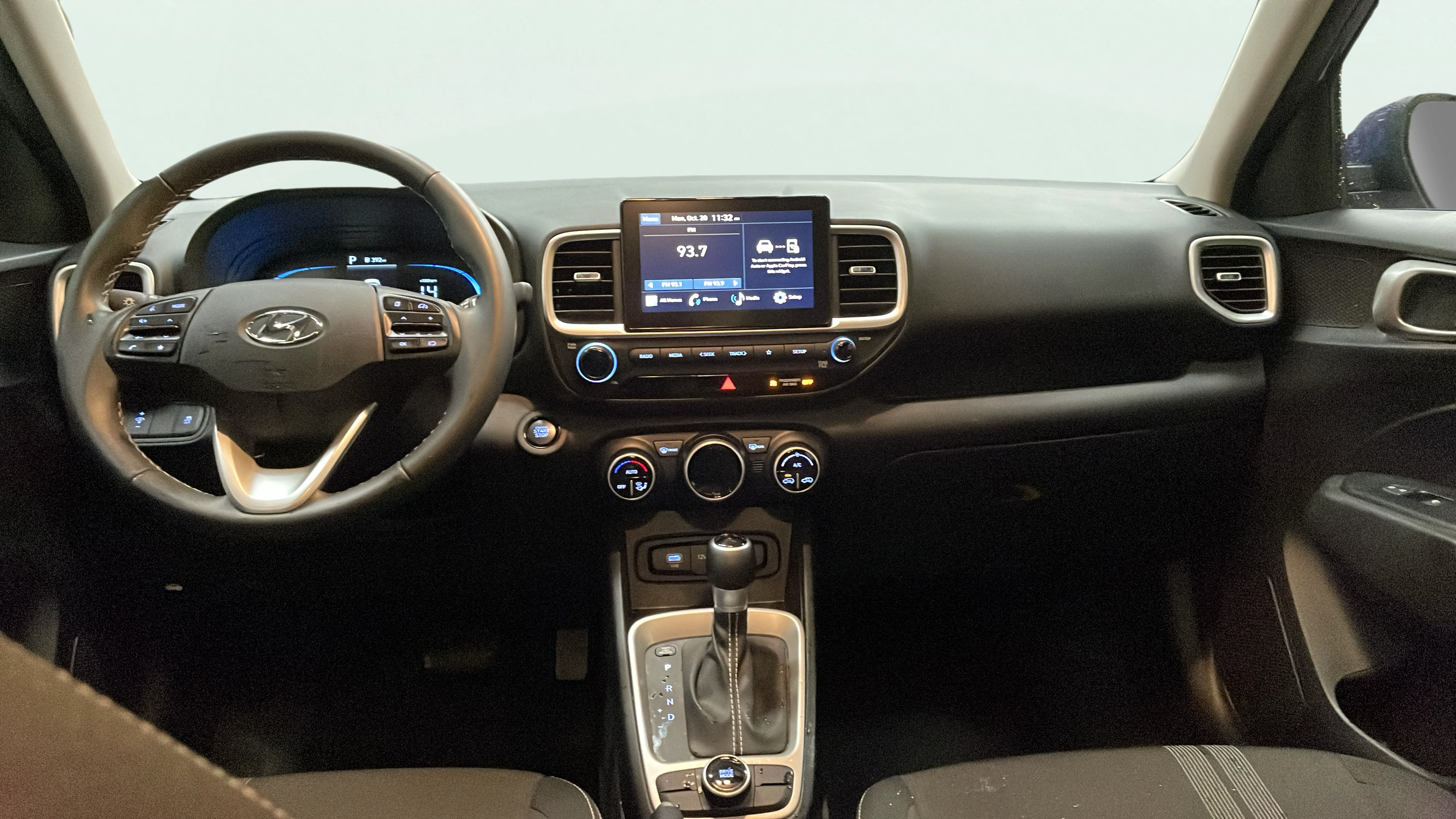 Vehicle interior 360 preview