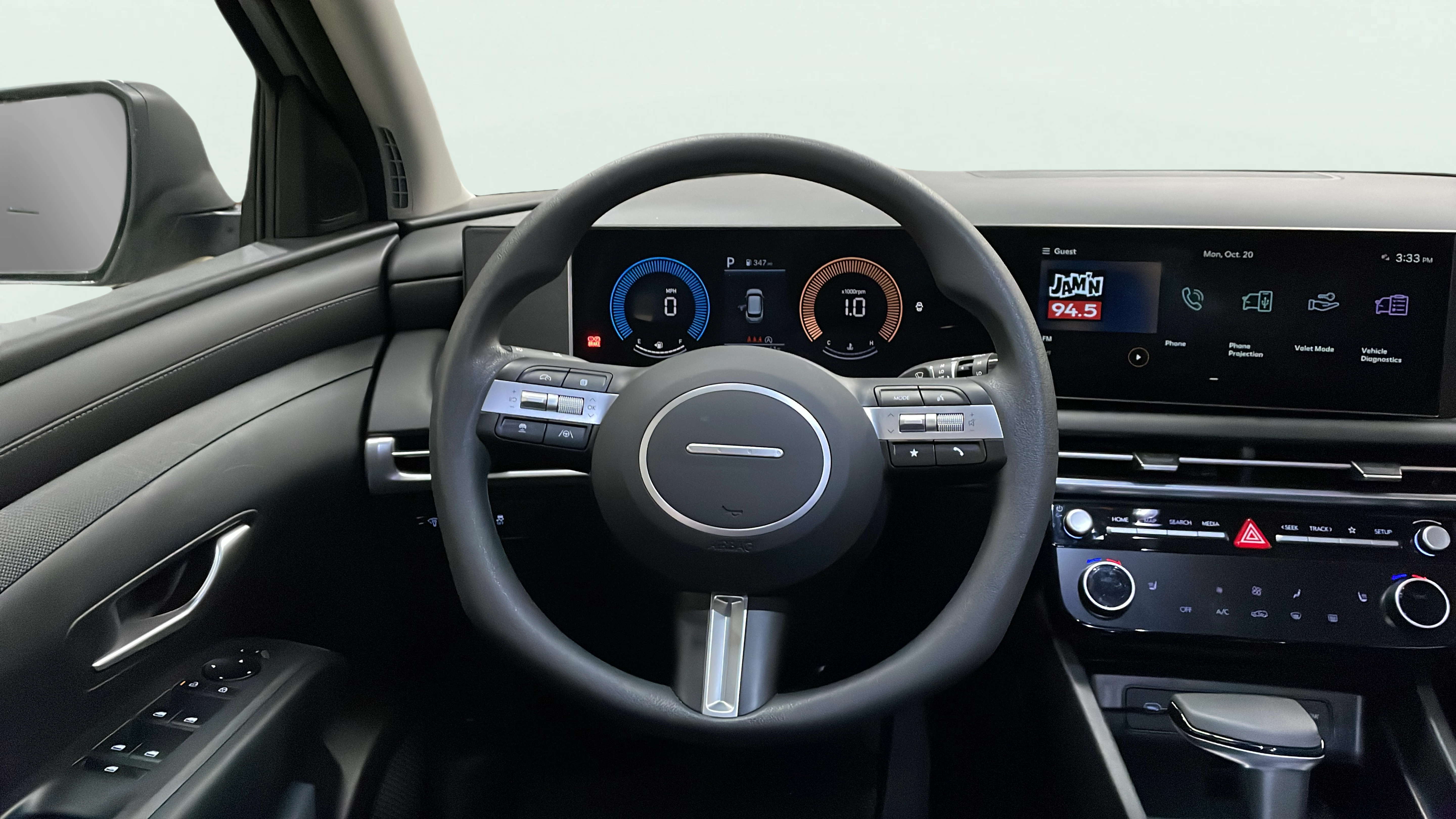Vehicle interior 360 preview