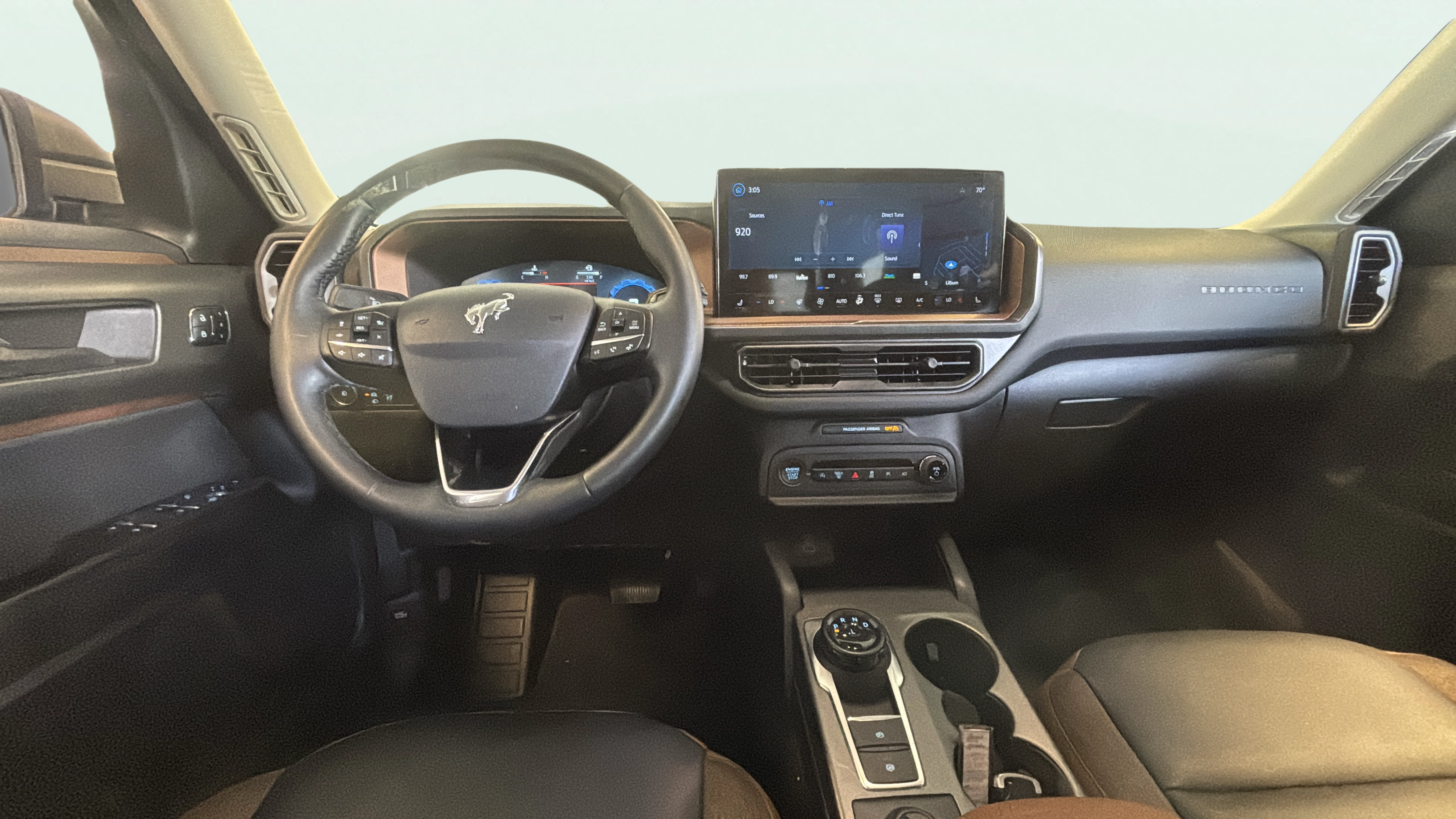 Vehicle interior 360 preview