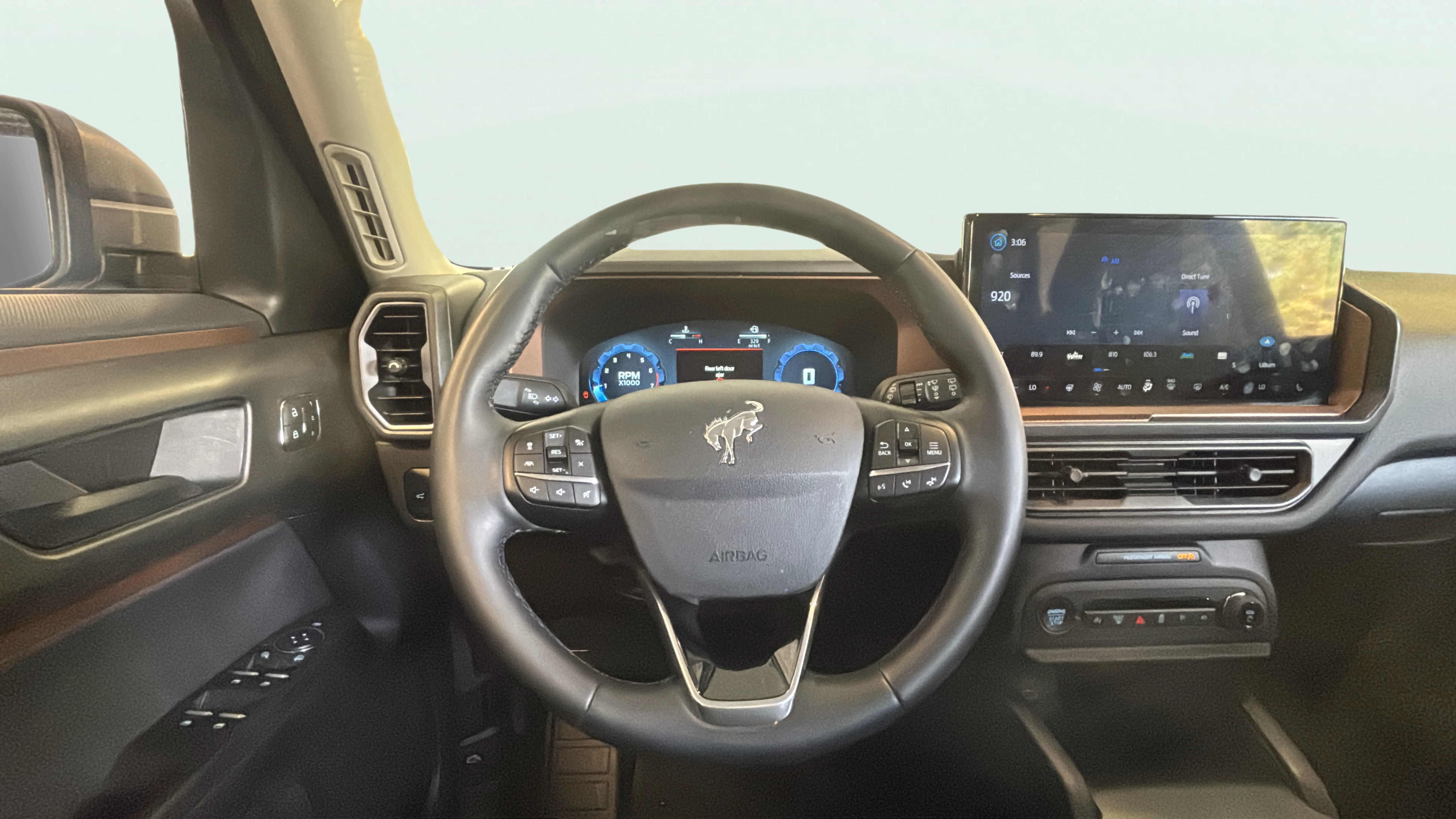 Vehicle interior 1
